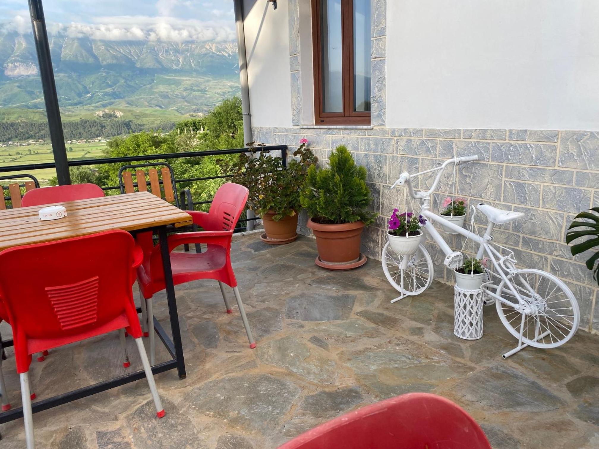 Bixhaku GuestHouse
