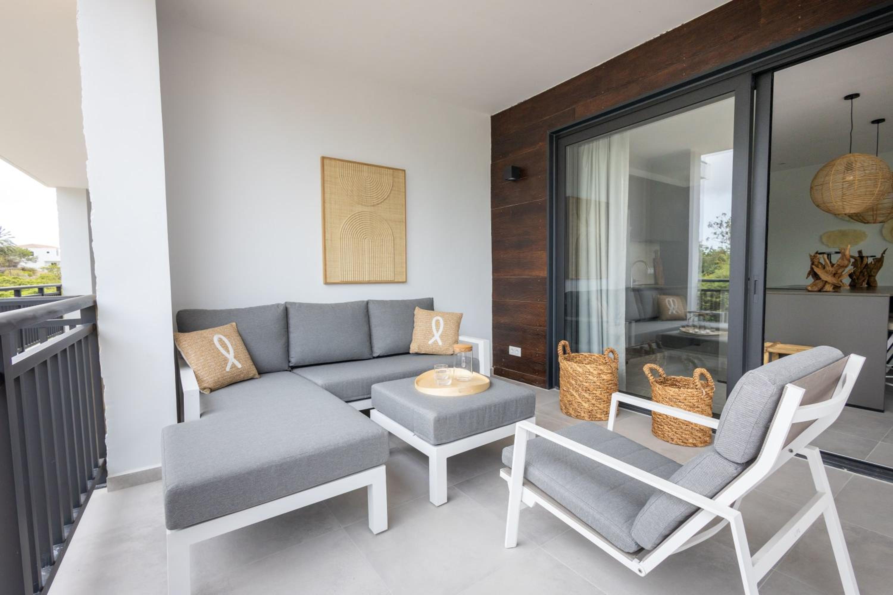 The Breeze at Blue Bay Golf & Beach Resort