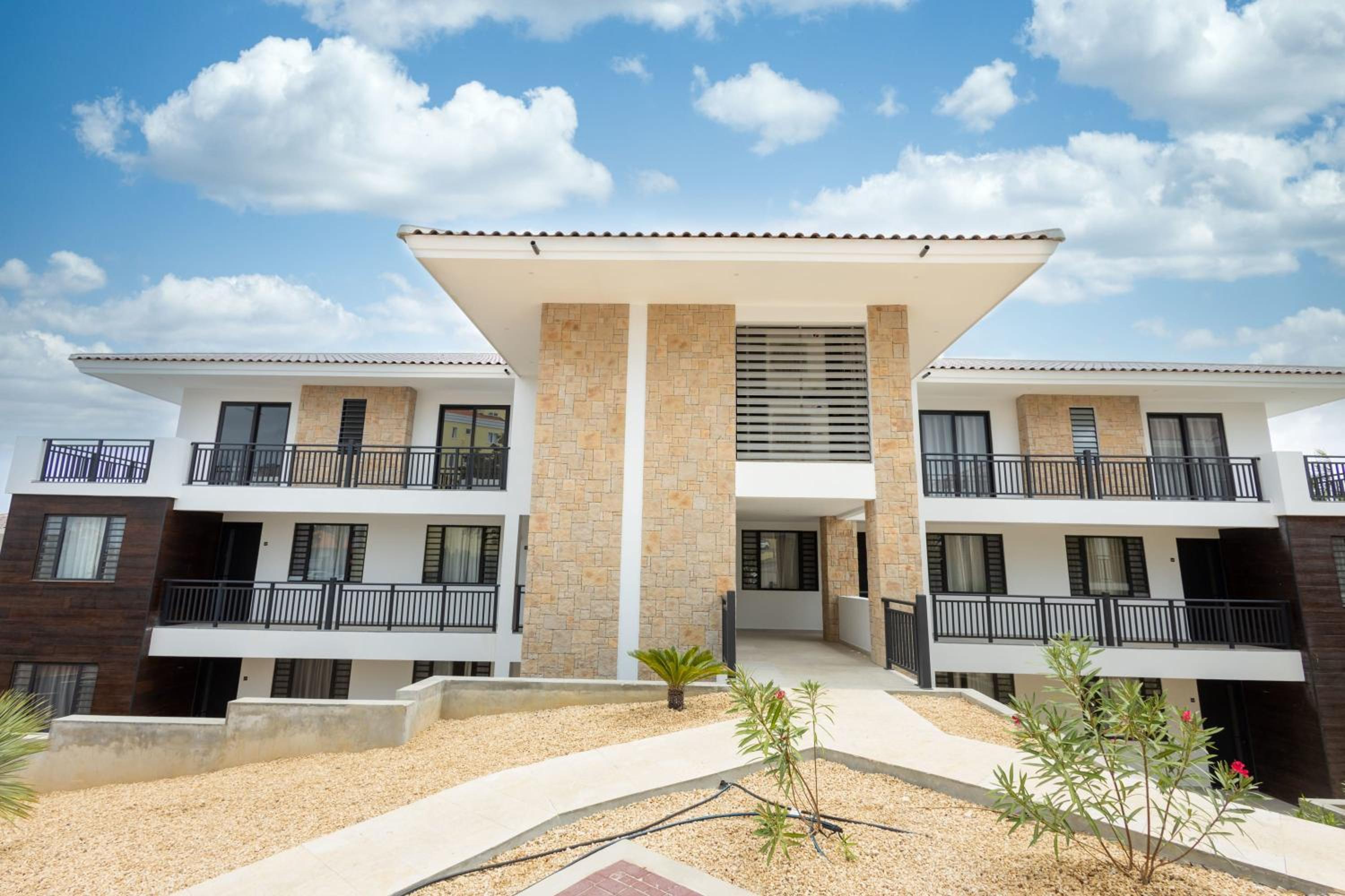 The Breeze at Blue Bay Golf & Beach Resort