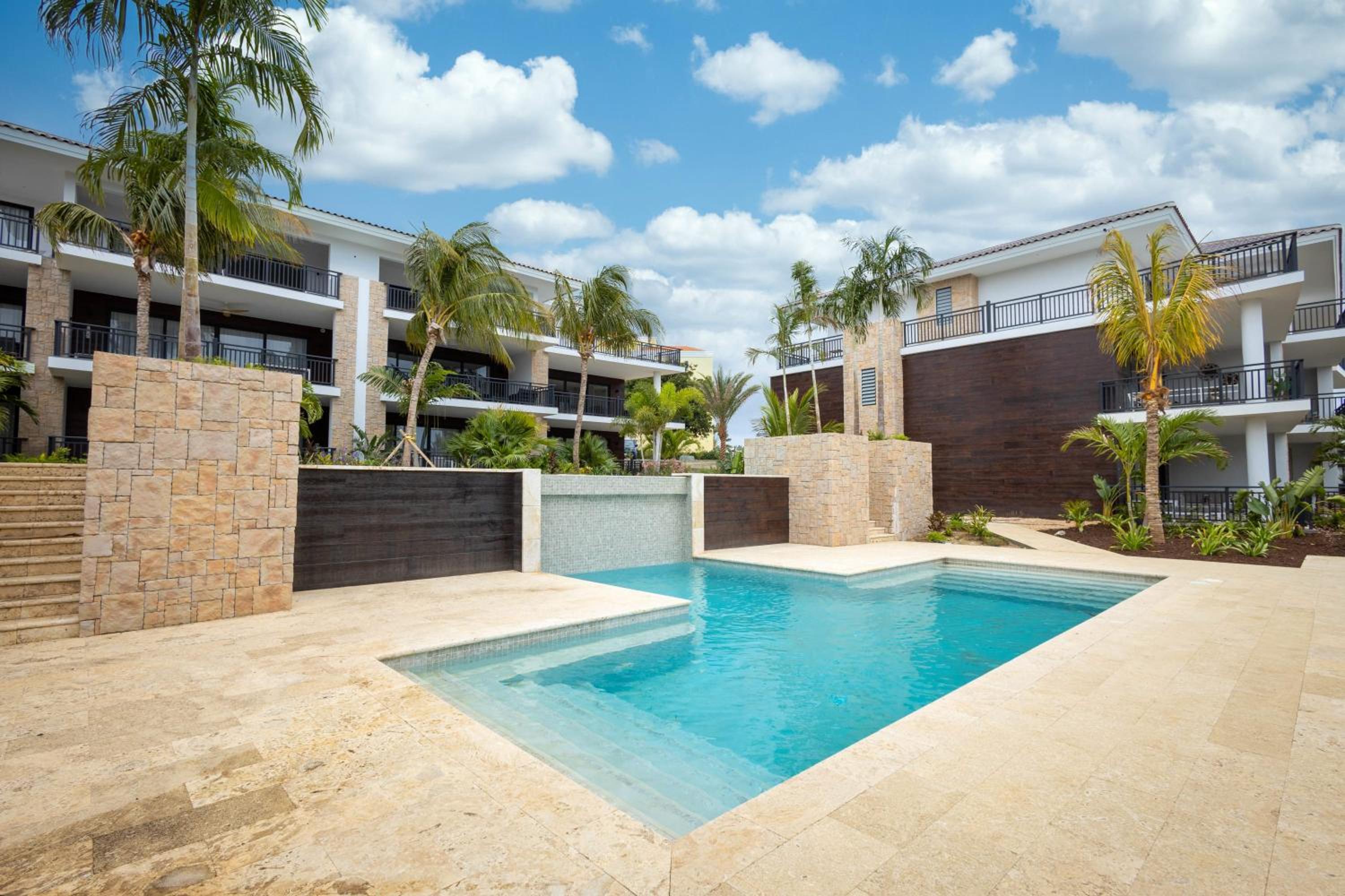 The Breeze at Blue Bay Golf & Beach Resort