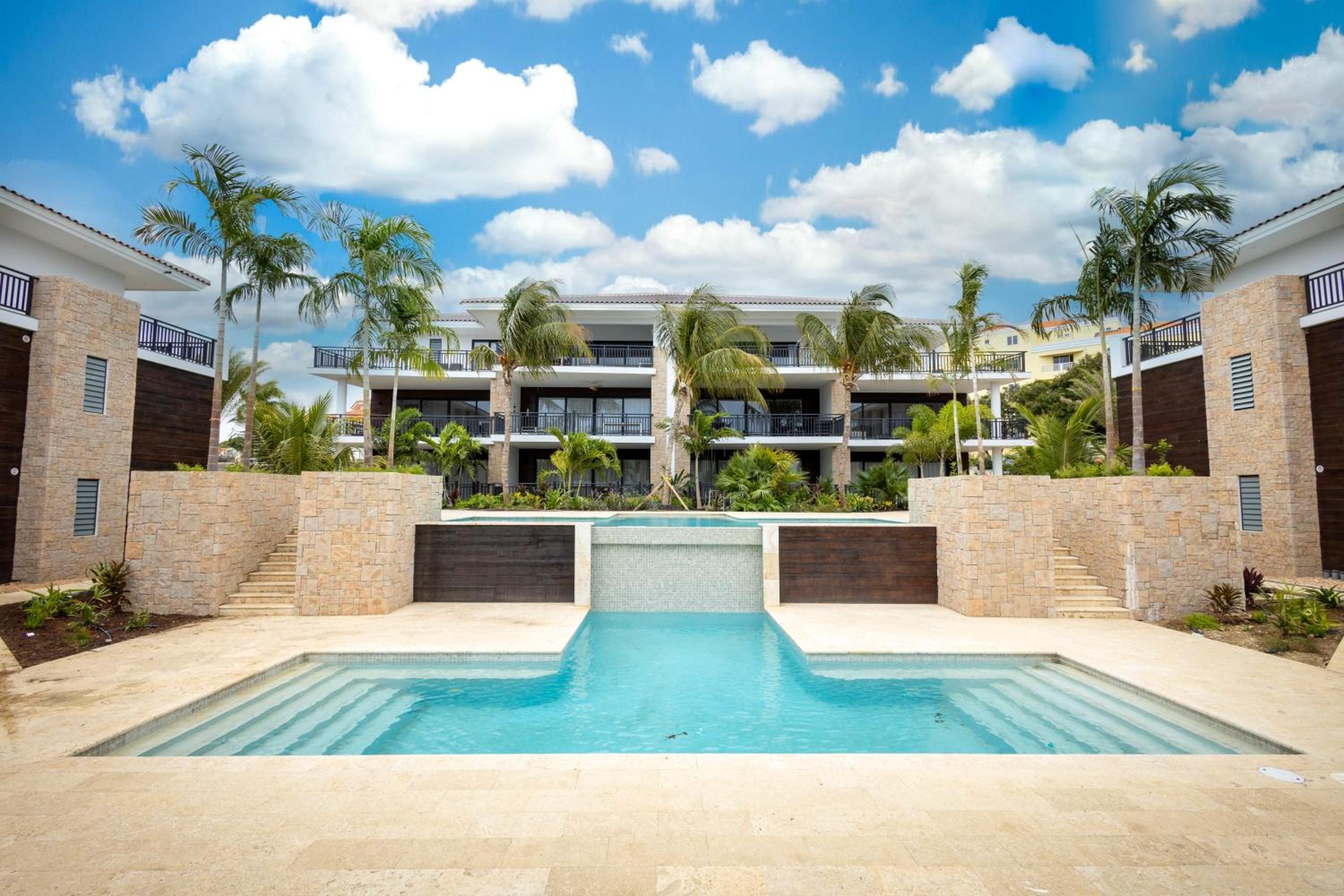 The Breeze at Blue Bay Golf & Beach Resort