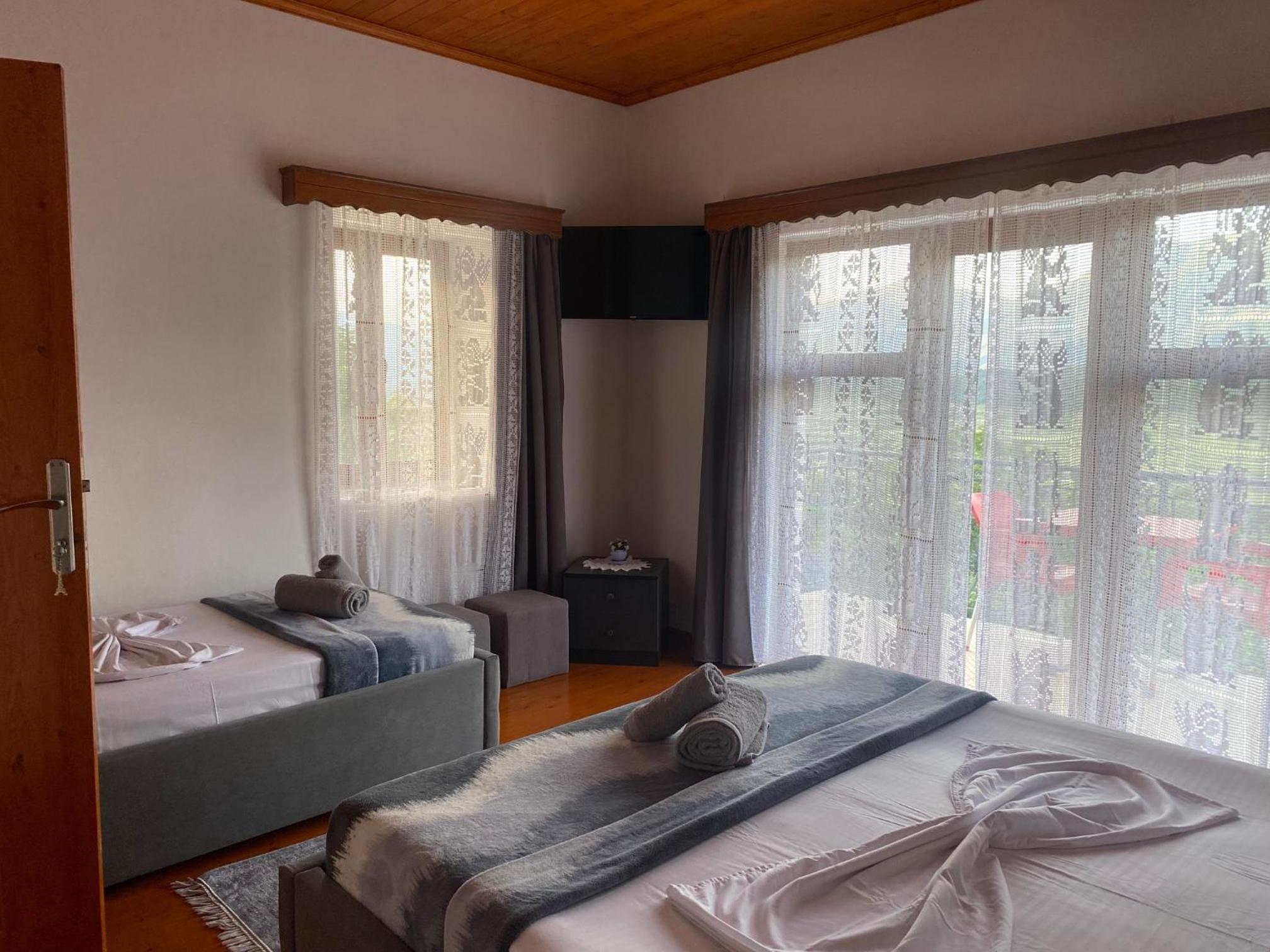 Bixhaku GuestHouse
