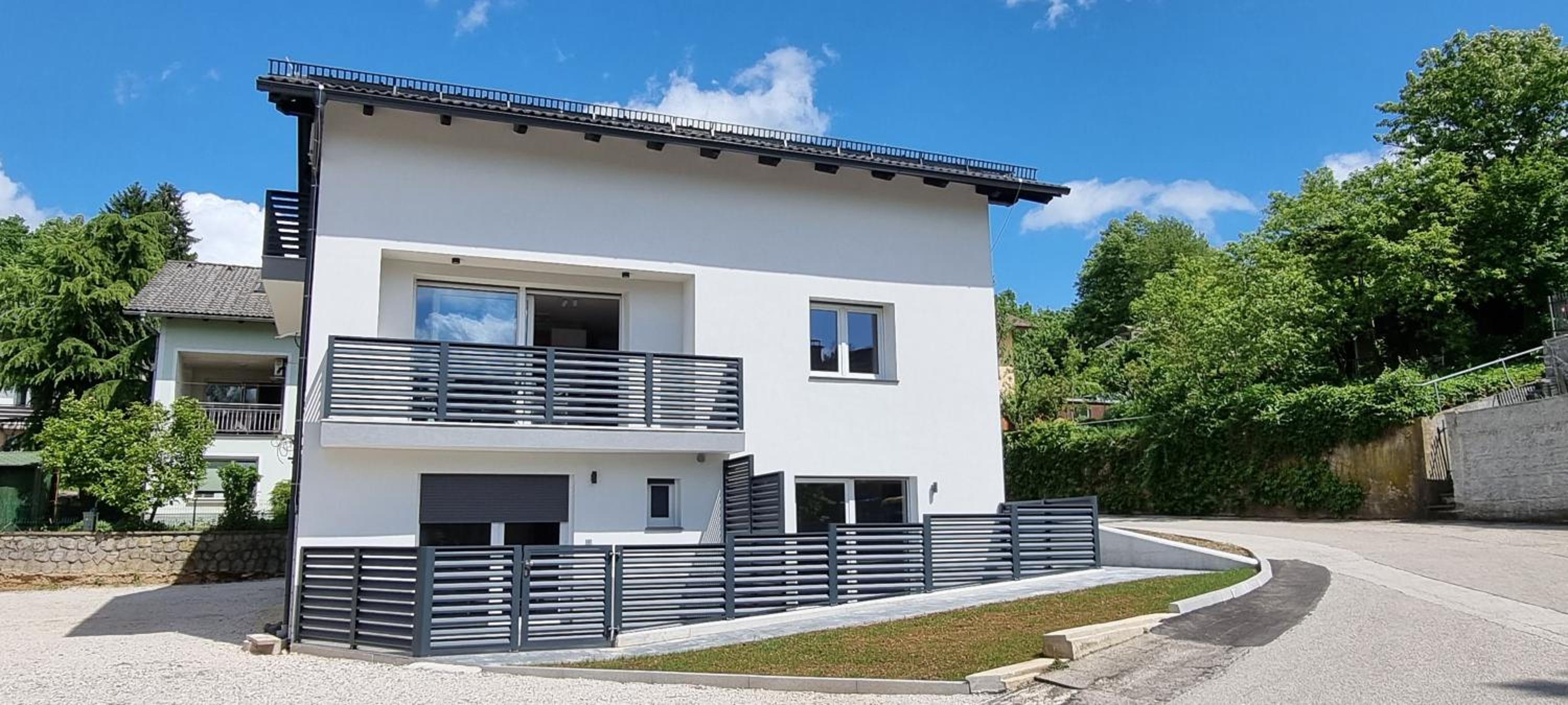 Naia Apartments