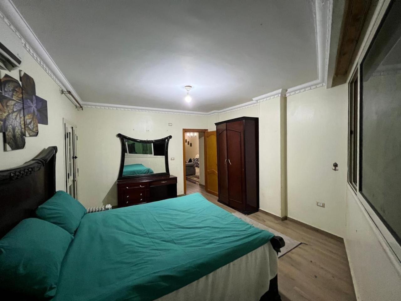 pyramids garden apartment