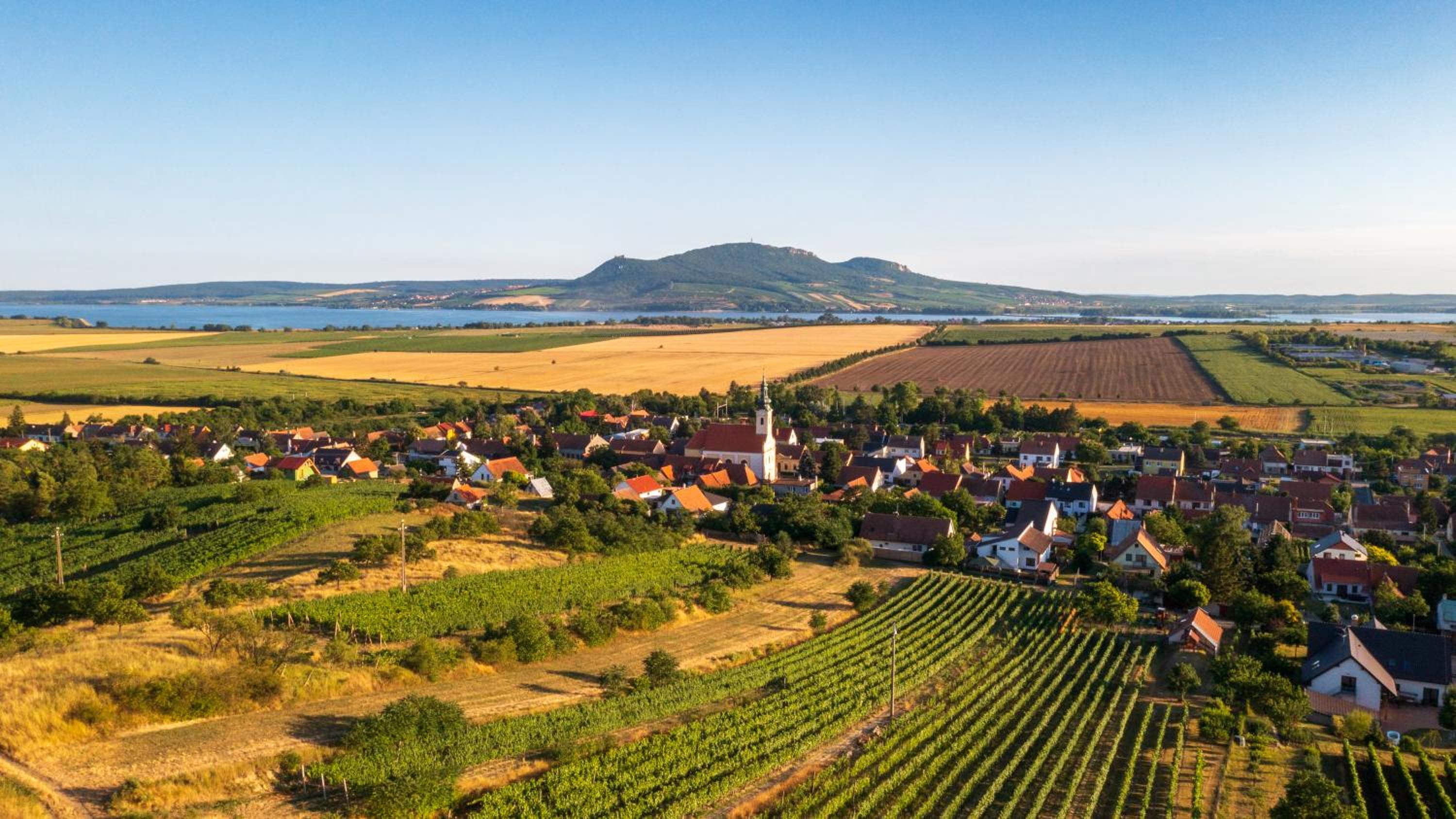 Villa Popice s výhledem na Pálavu