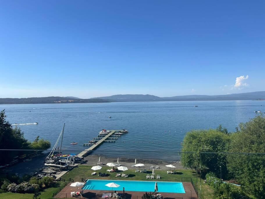Moderno depto con orilla de lago en Villarrica