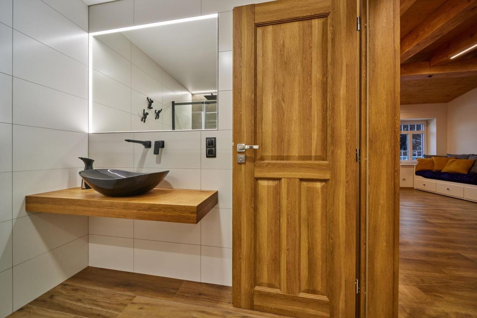 Urlas Apartments, 80m from ski slope, Dog friendly