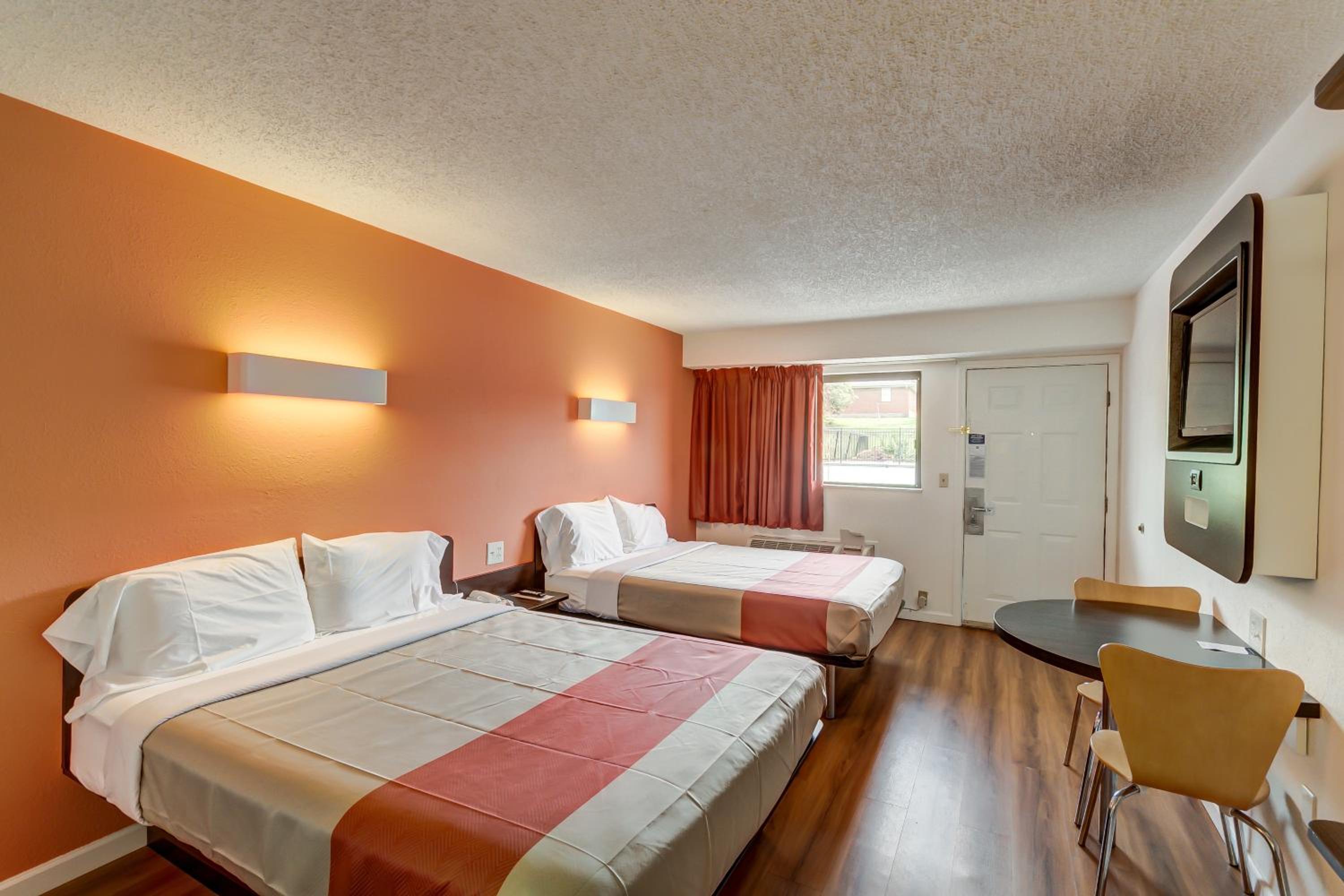 Motel 6-Berea, KY view 3