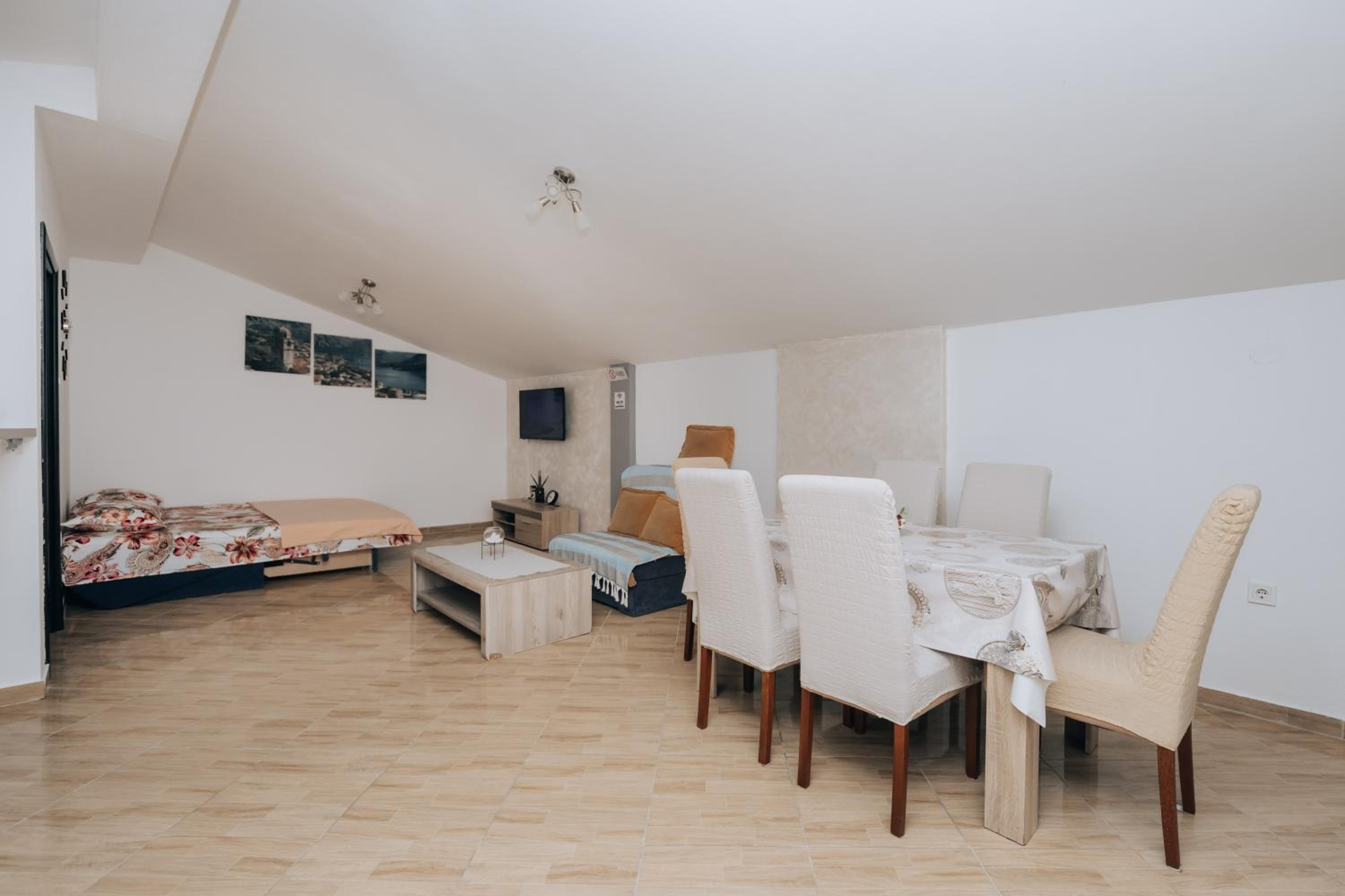 Paradise Bay Apartments