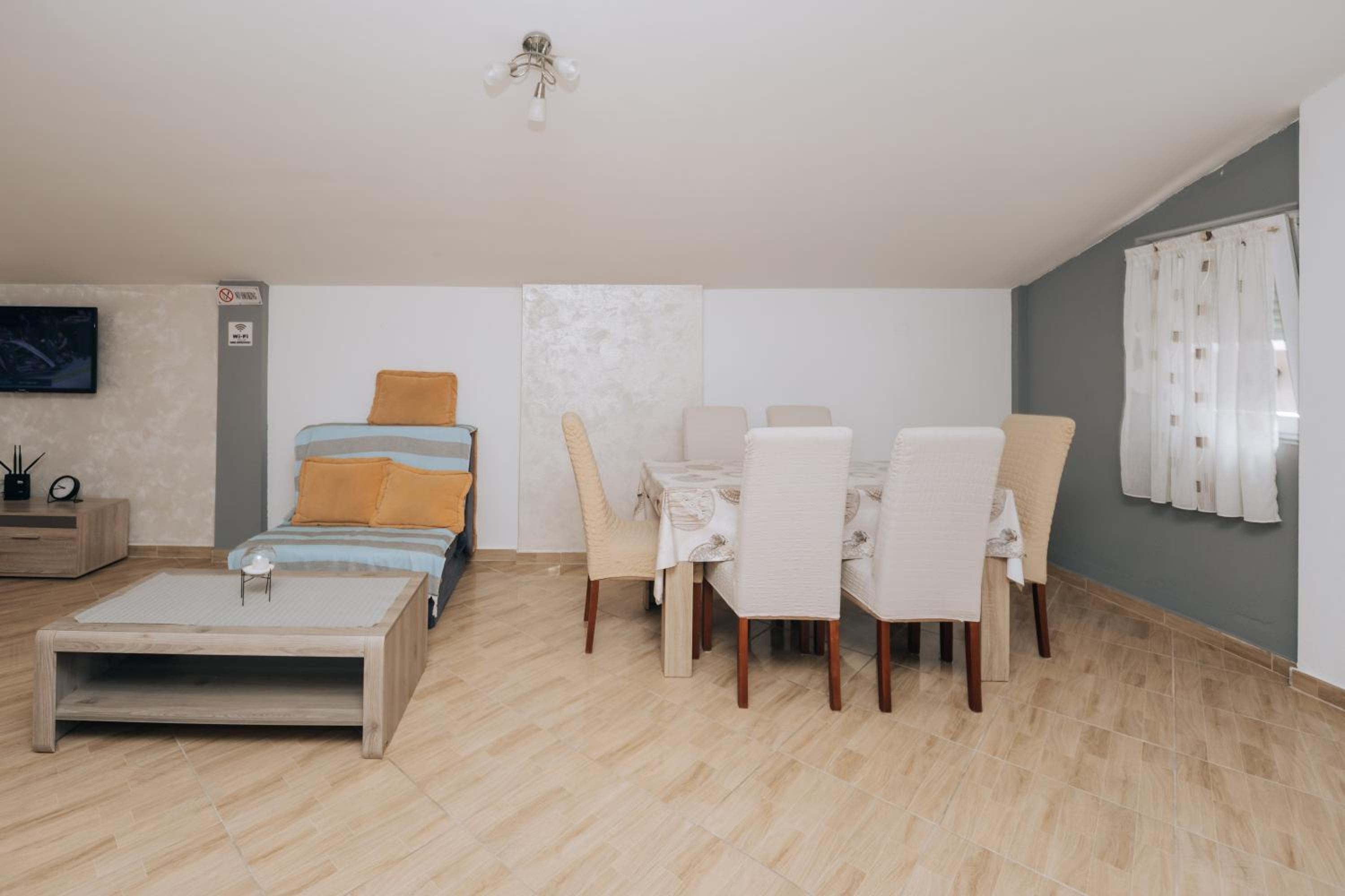 Paradise Bay Apartments