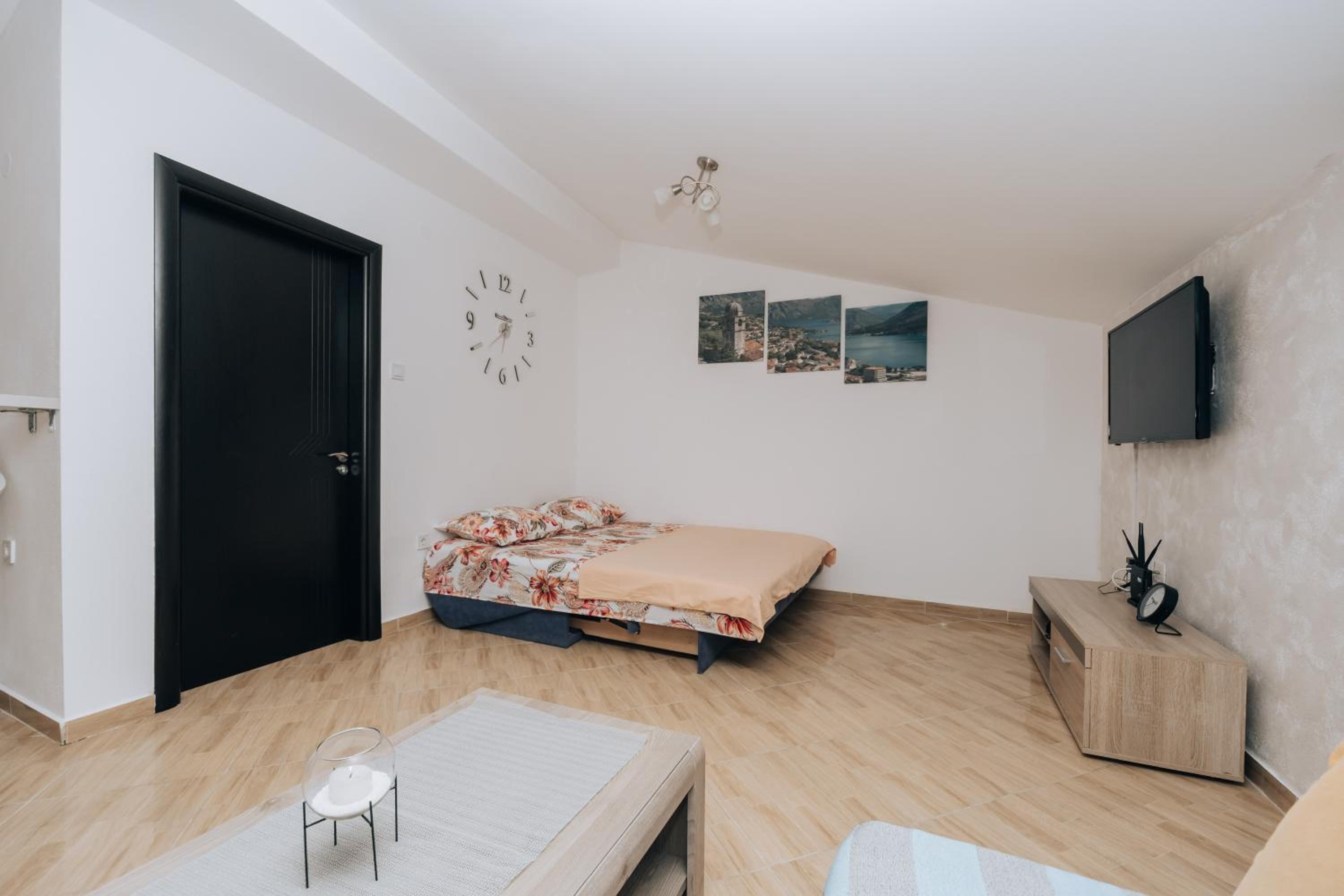Paradise Bay Apartments