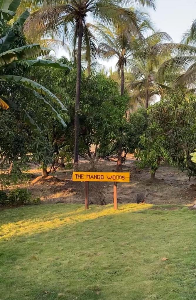 The Mango Woods Cottage with Bathtub in Alibag with Swimming Pool