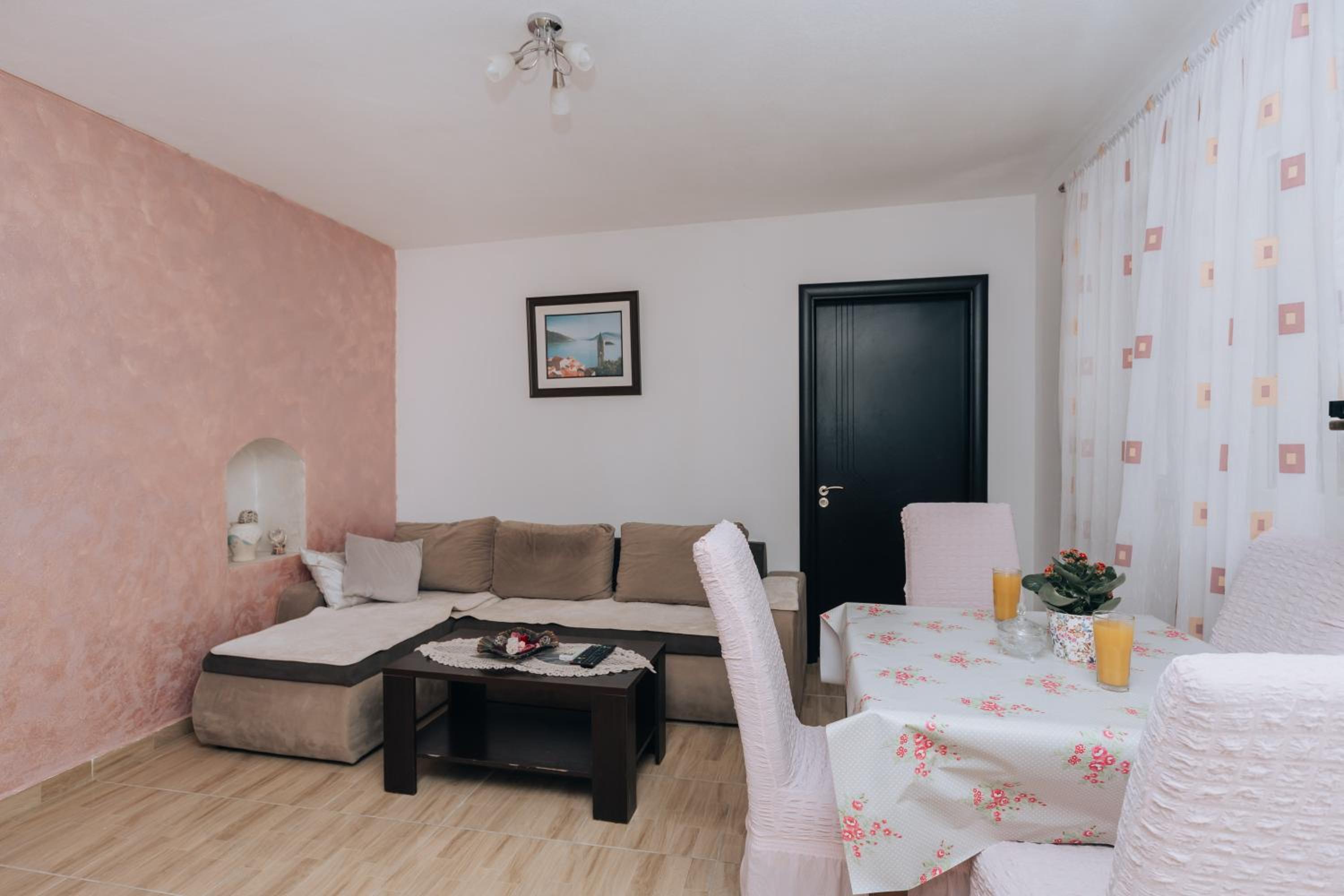 Paradise Bay Apartments