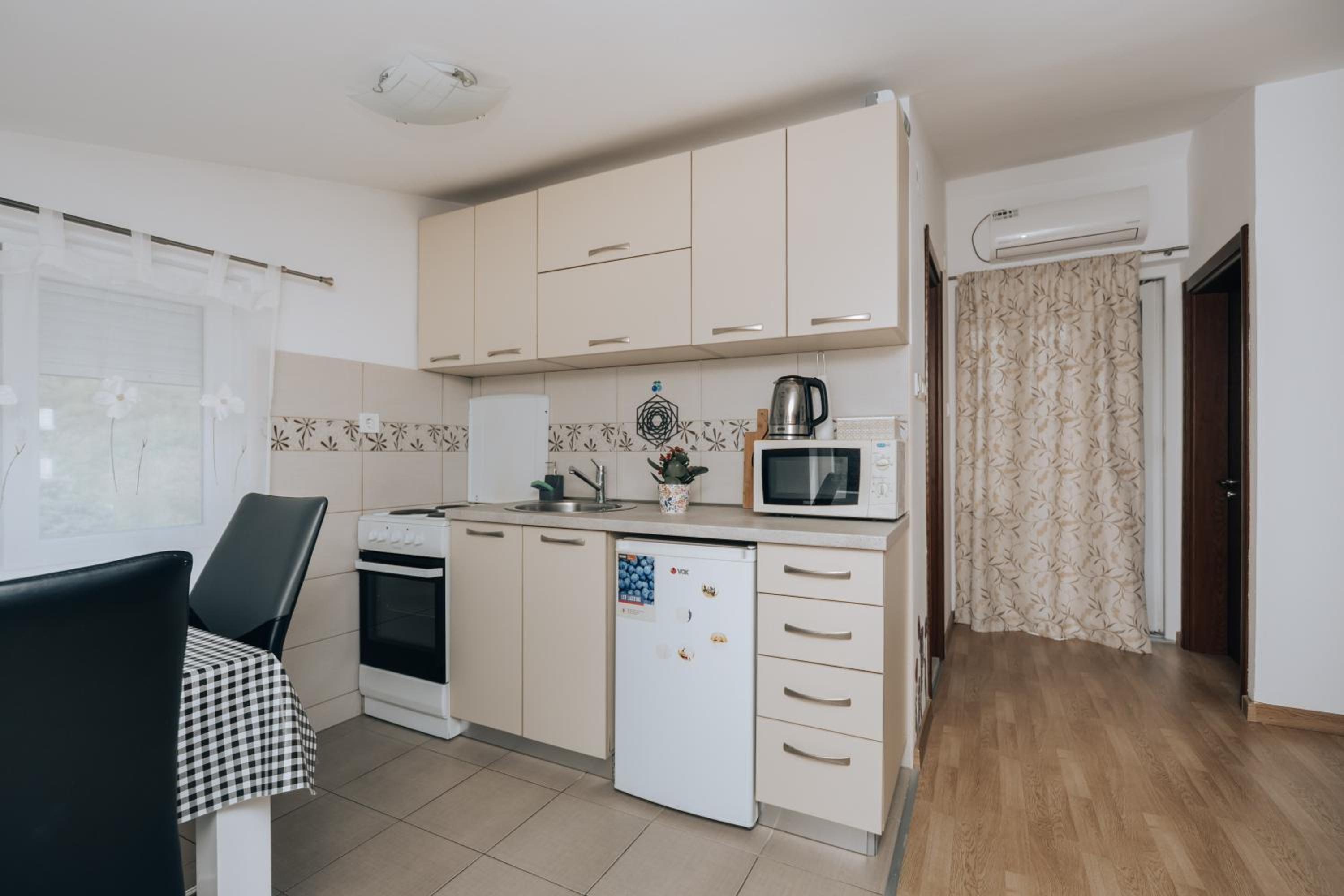Paradise Bay Apartments