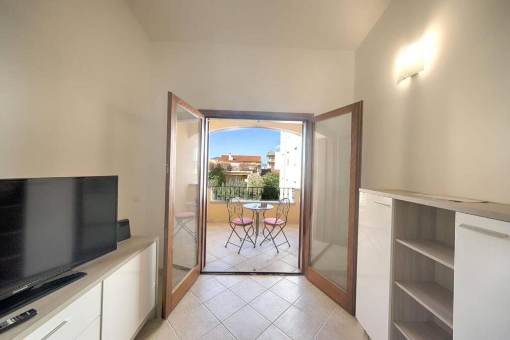 Downtown Olbia Apartment view 4