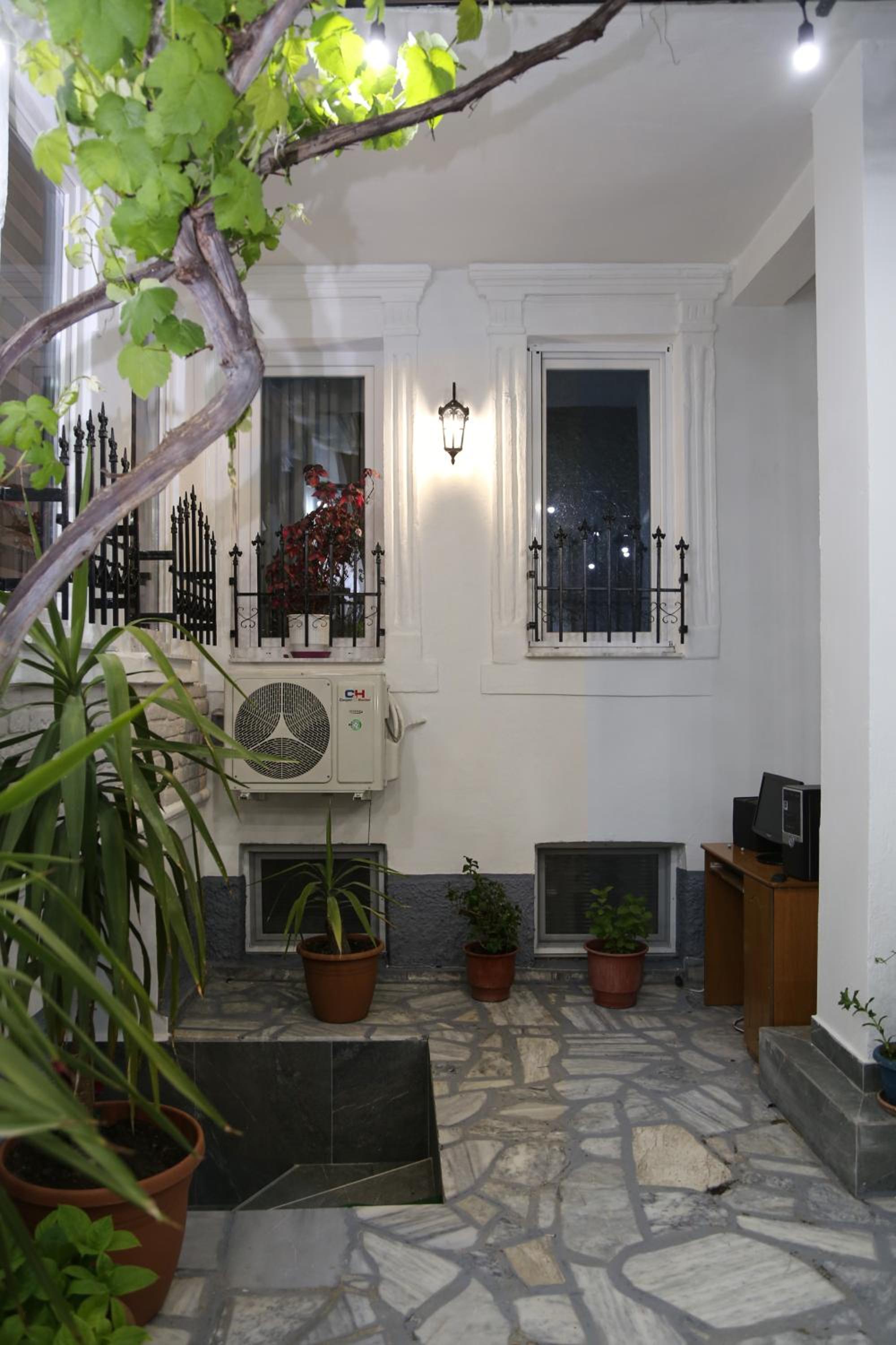 Vila Emre