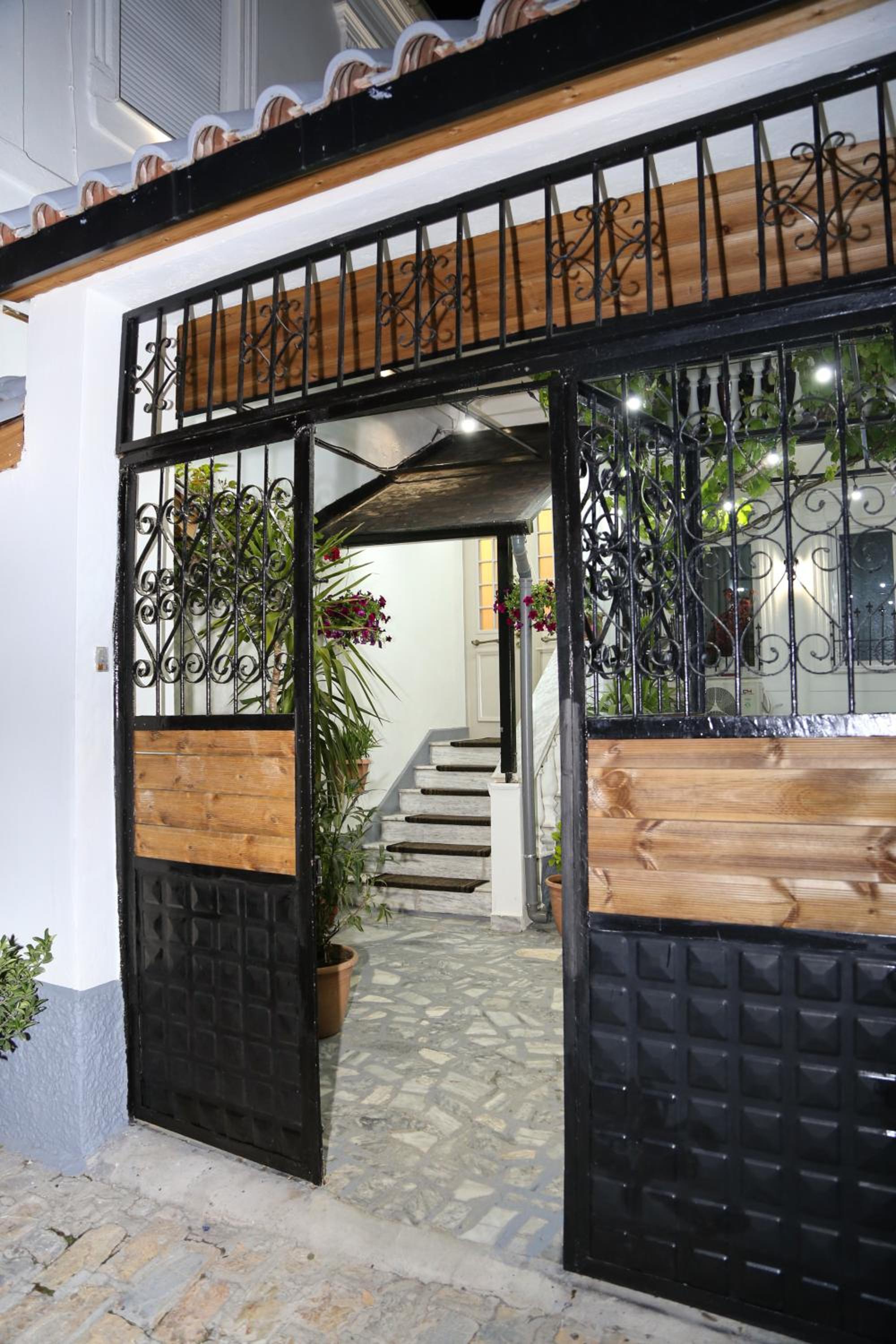 Vila Emre