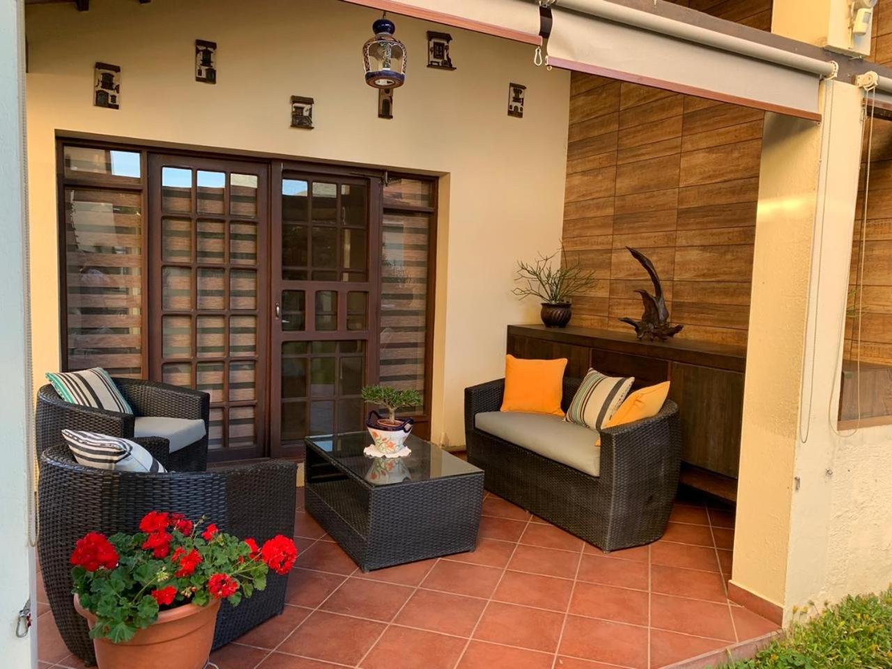 Apartamento con jardin