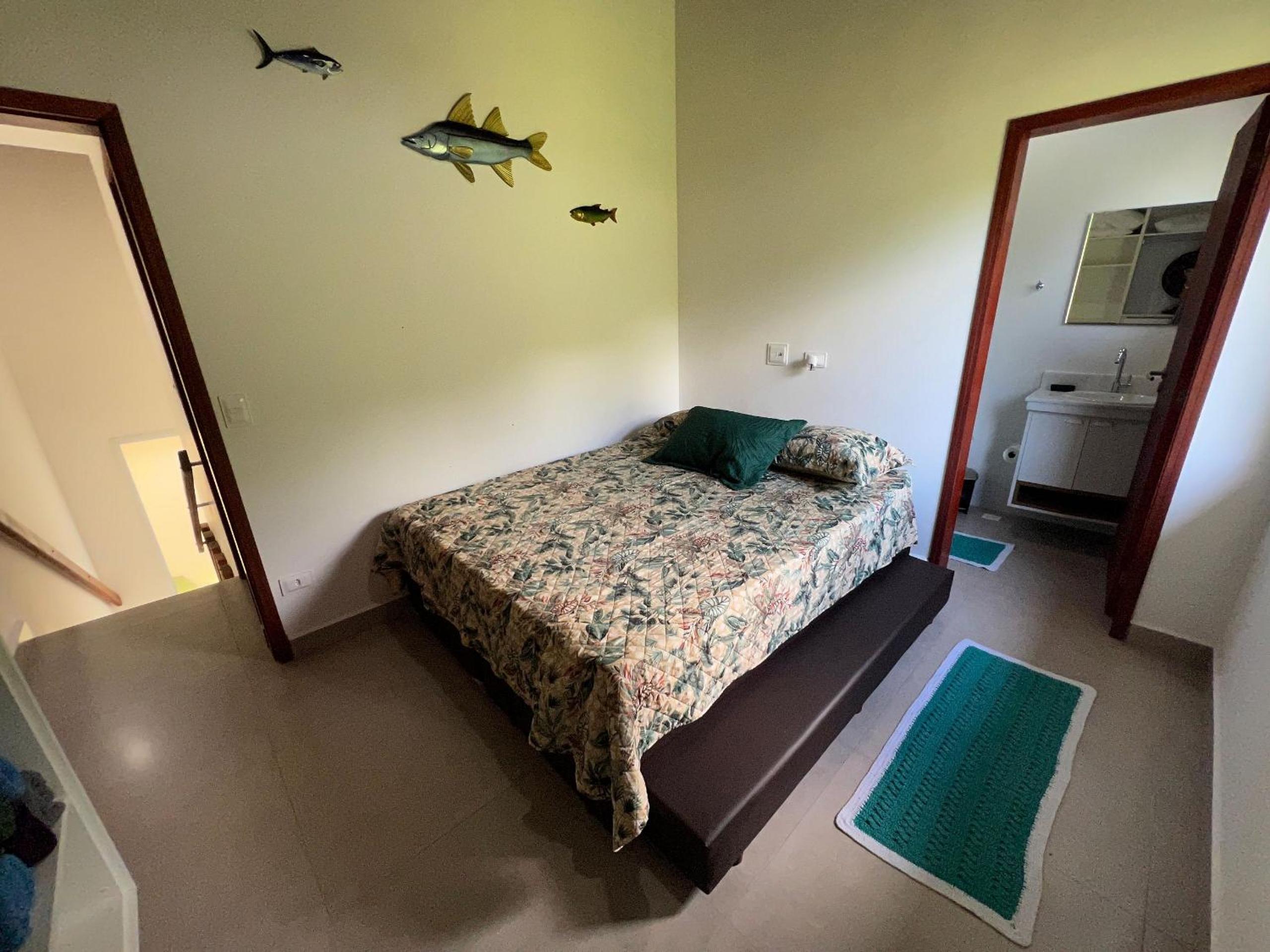 Casa a poucos metros da Praia de Santiago