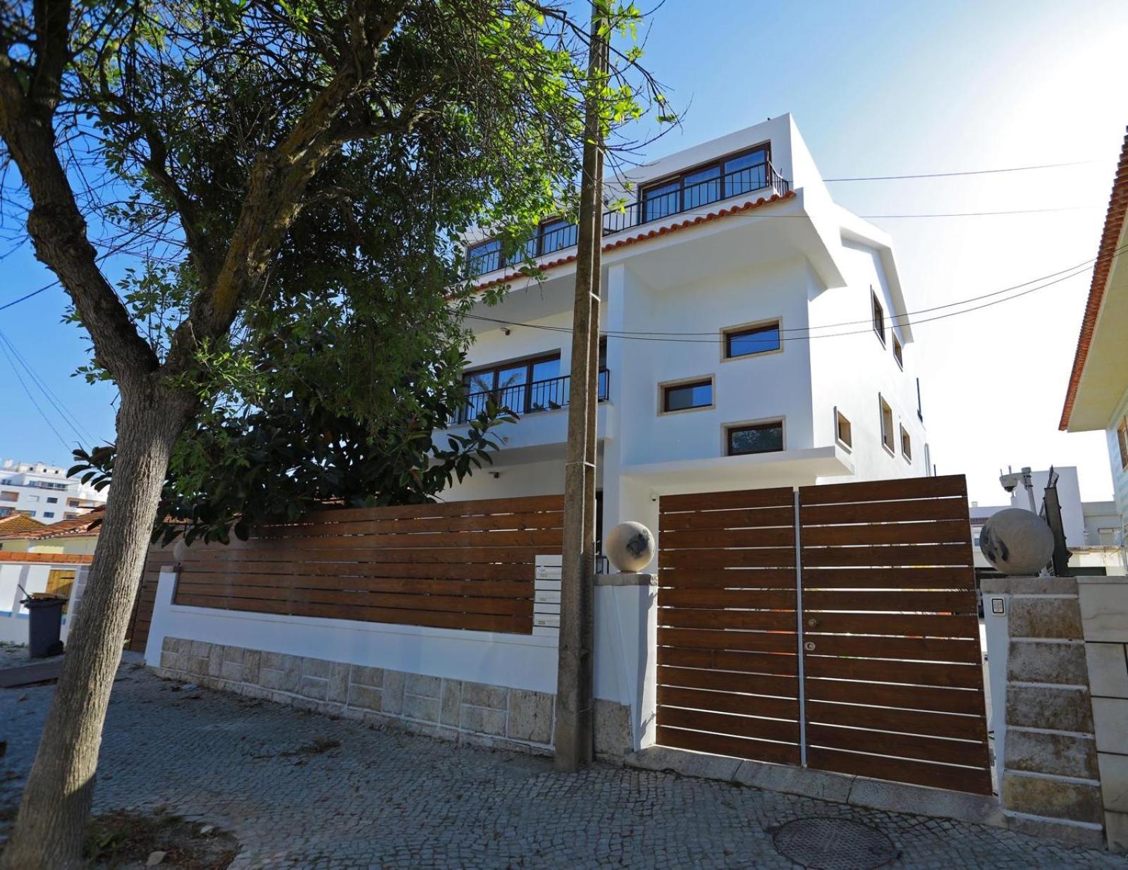 Octopus House 2 bedroom (1B) view 5