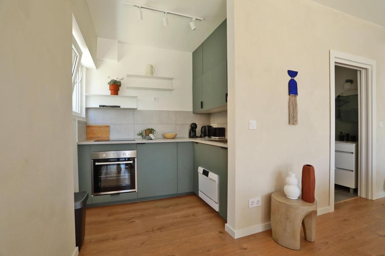 Octopus House 2 bedroom (1B) view 4