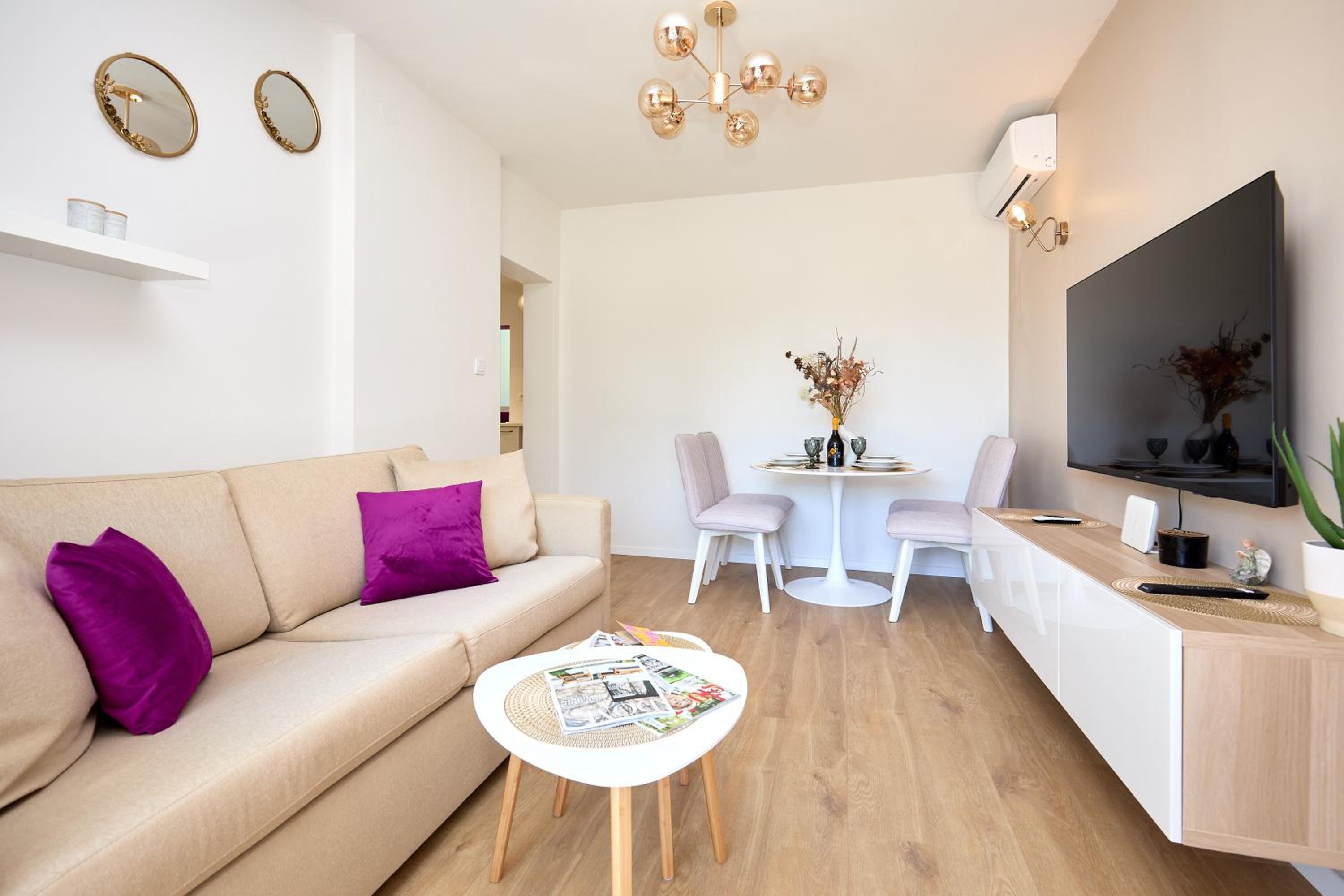 GOLDEN ROSE - walking distance 1 km from old town