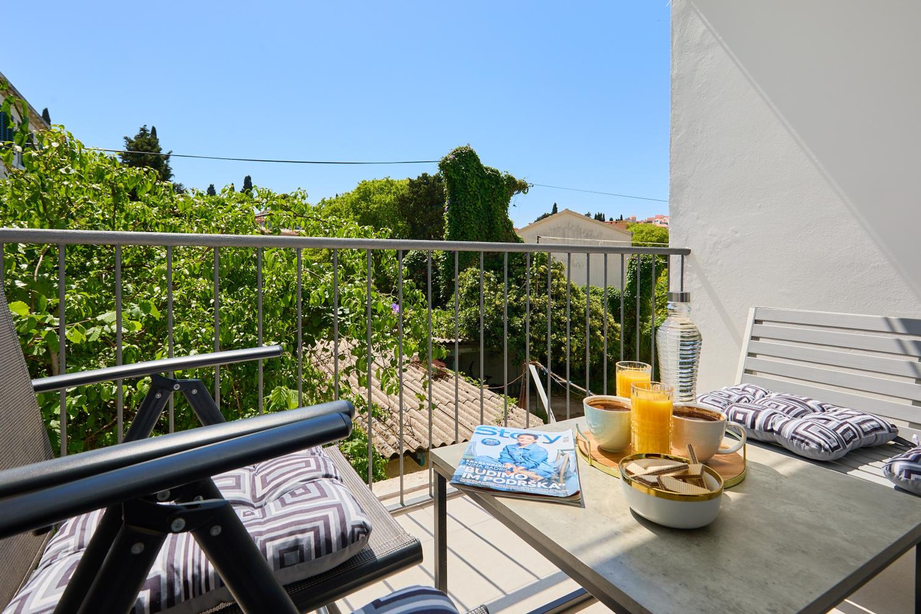 GOLDEN ROSE - walking distance 1 km from old town