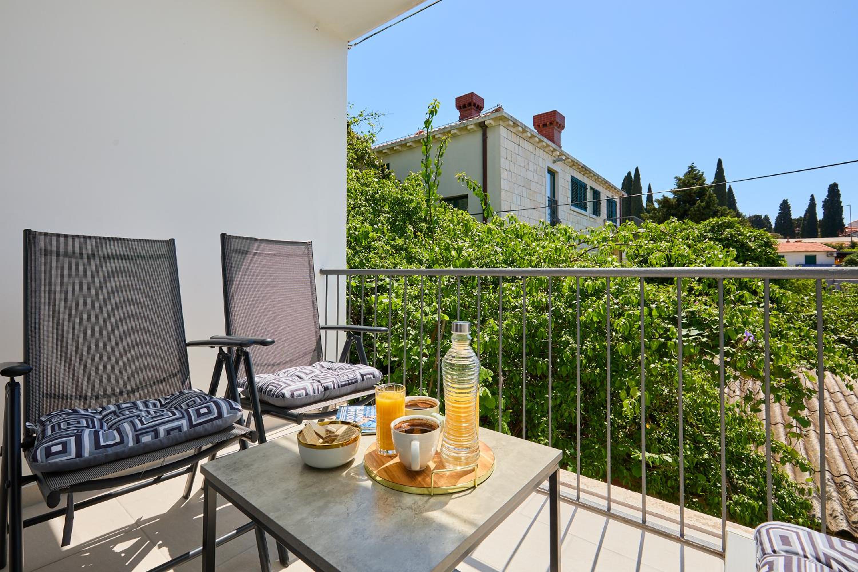 GOLDEN ROSE - walking distance 1 km from old town