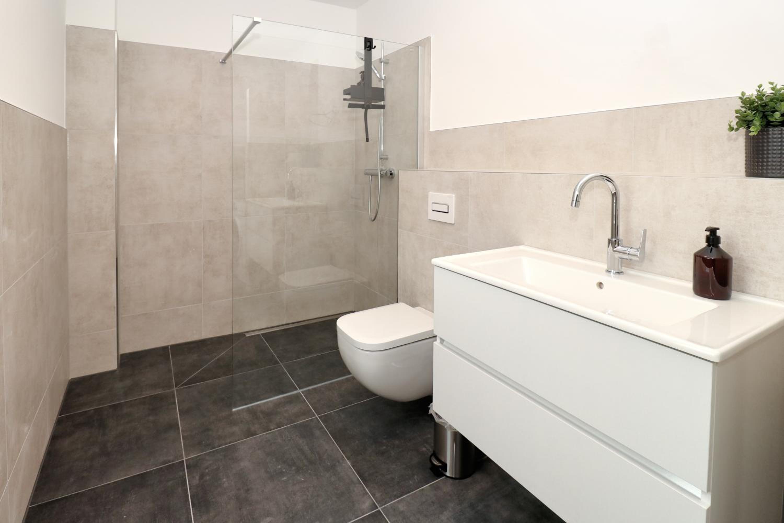 LIGHTPLACE - Moderne Apartments in Braunschweig - Balkon - Netflix - Am Kanal