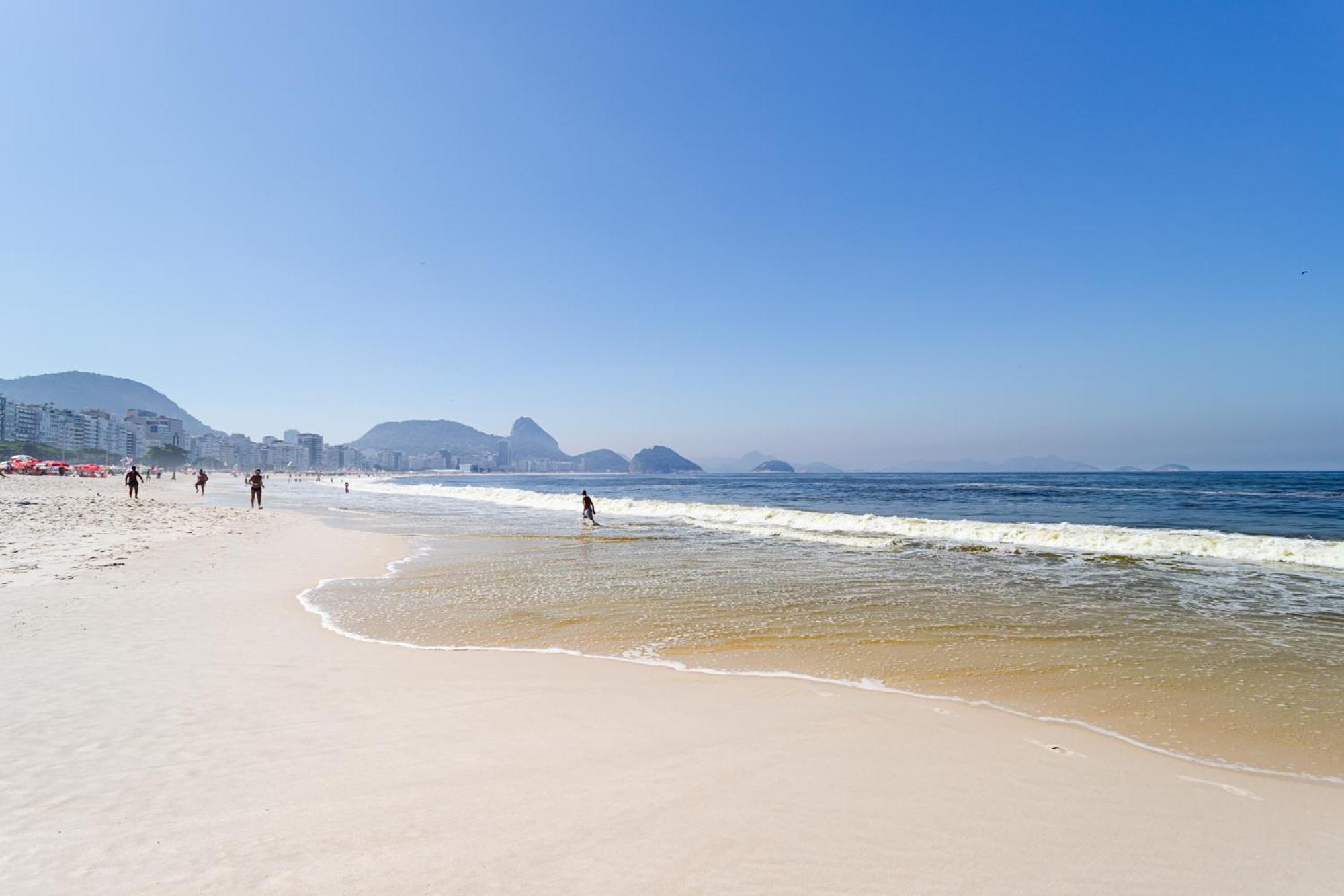 Modern Copacabana Apartment