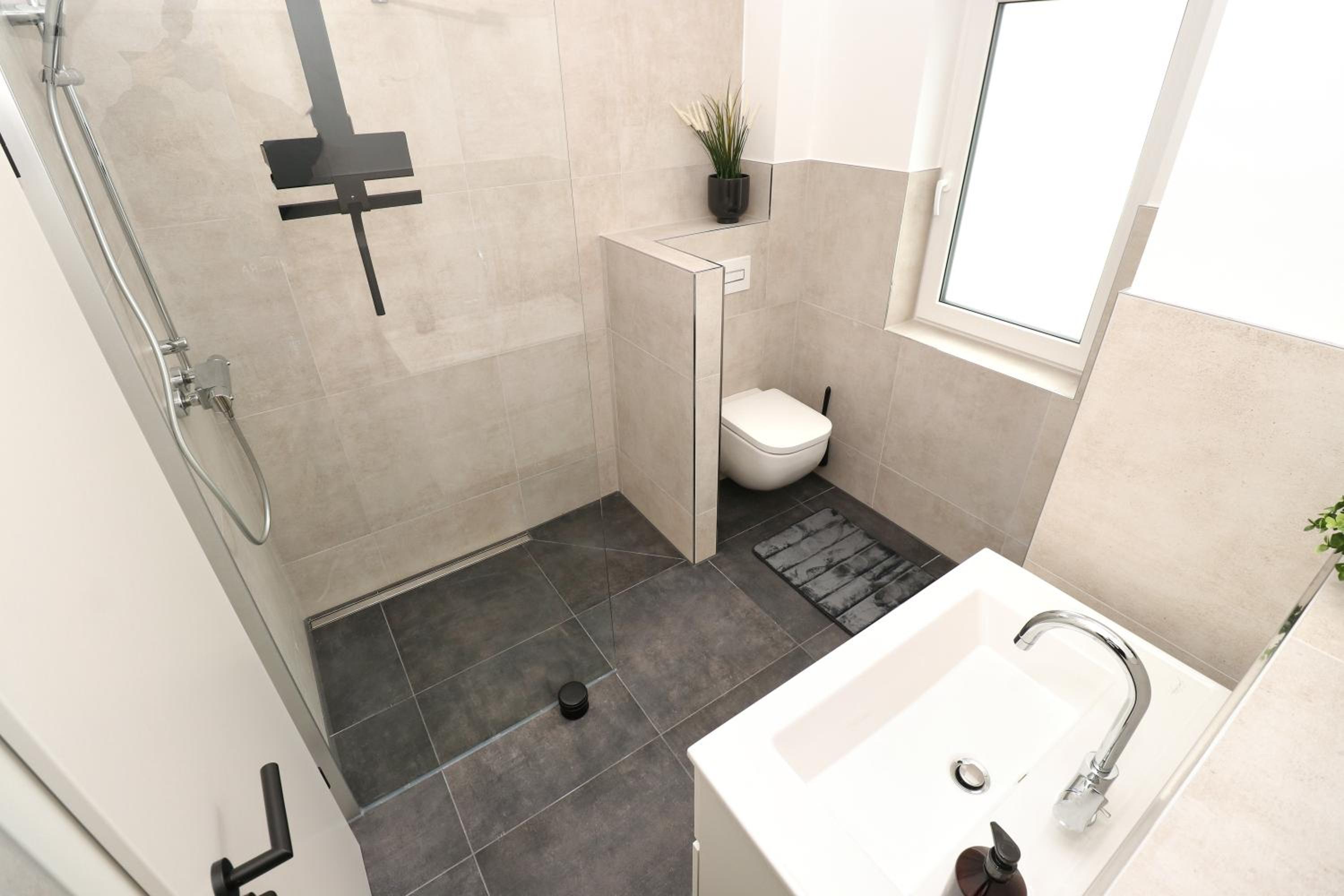 LIGHTPLACE - Moderne Apartments in Braunschweig - Balkon - Netflix - Am Kanal