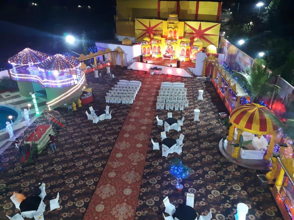 Maharaja Klyde Inn view 4