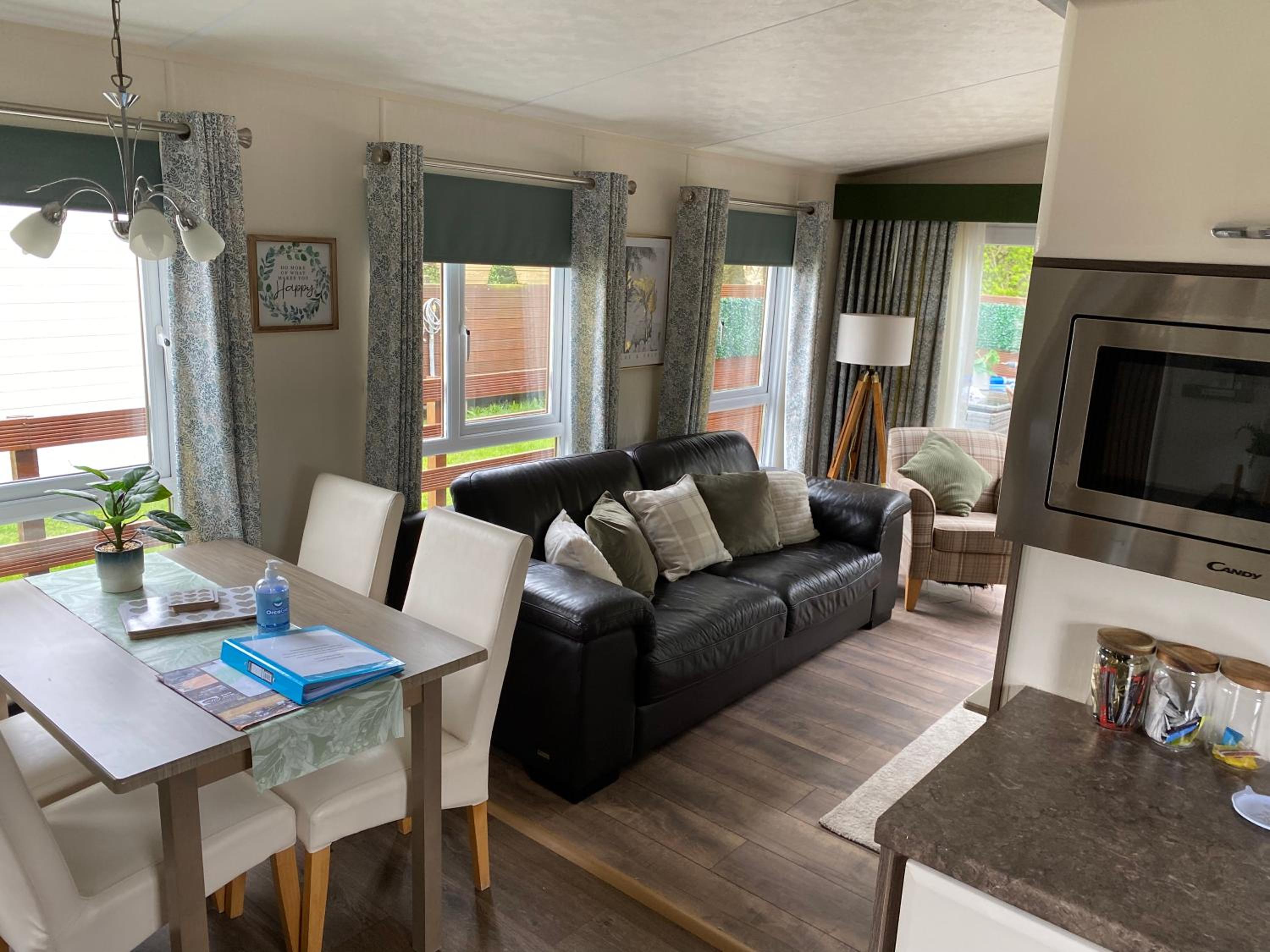 Longstone Lodge