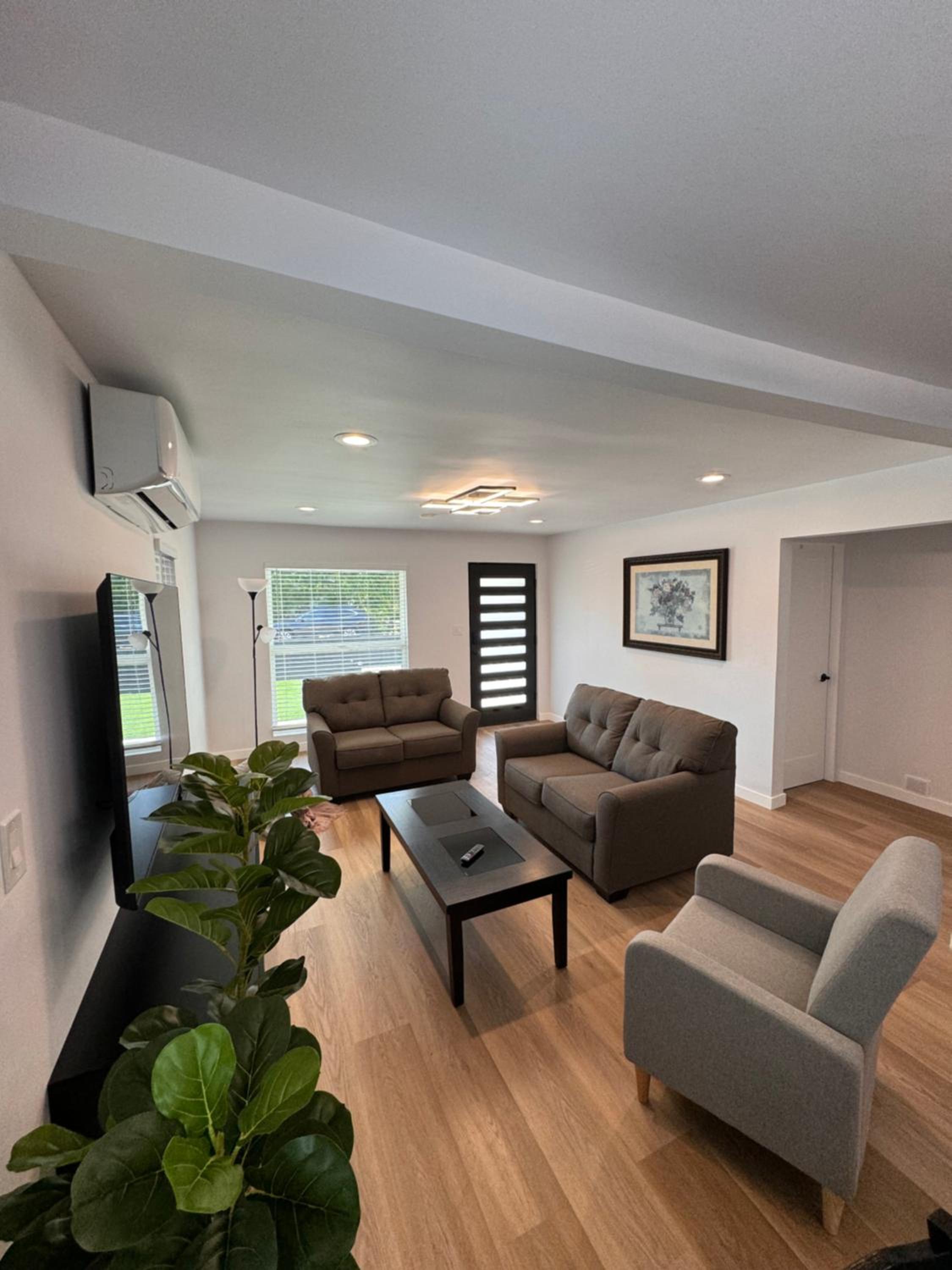 Modern 2BR Stylish & Cozy Unit