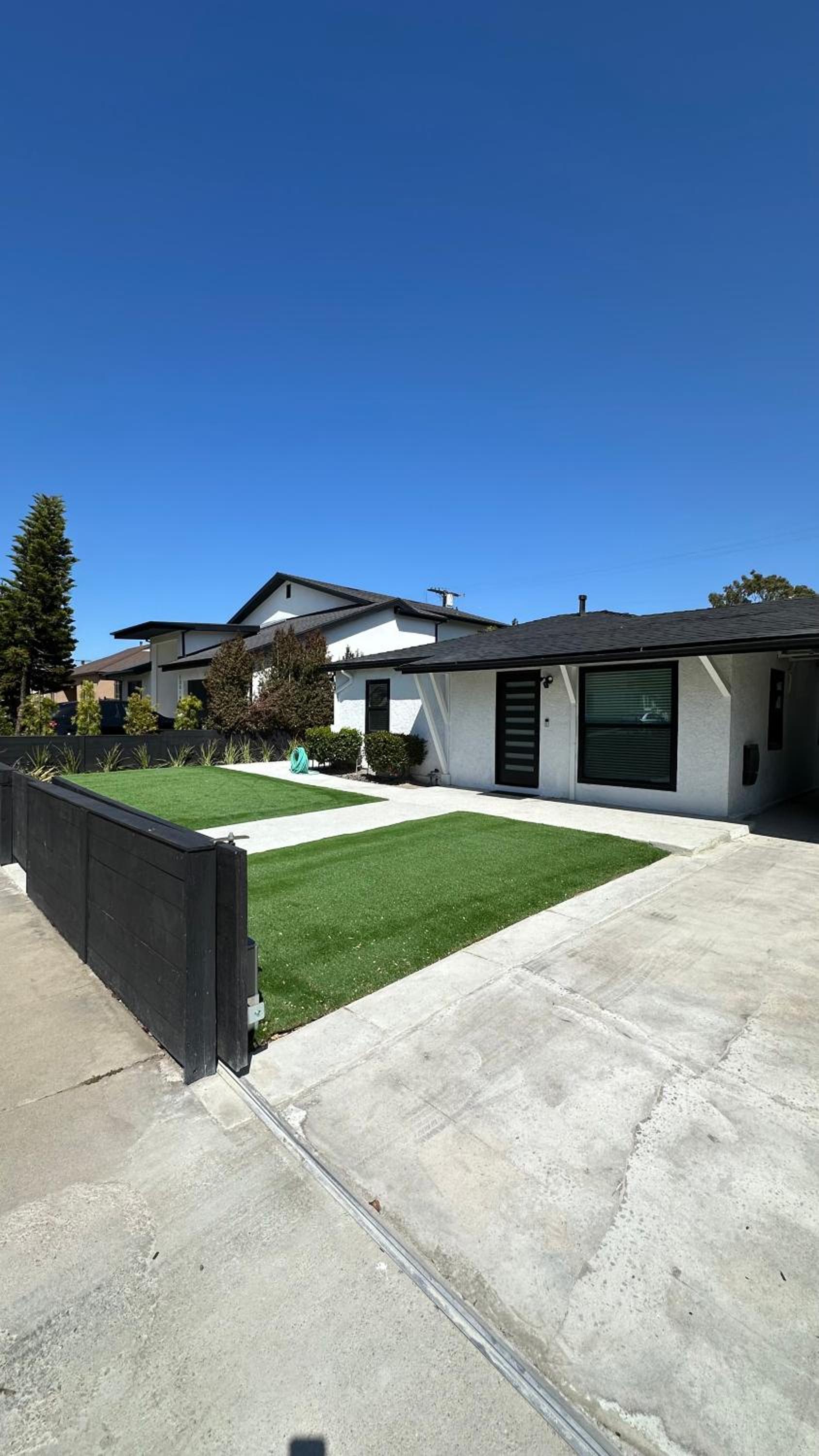 Modern 2BR Stylish & Cozy Unit