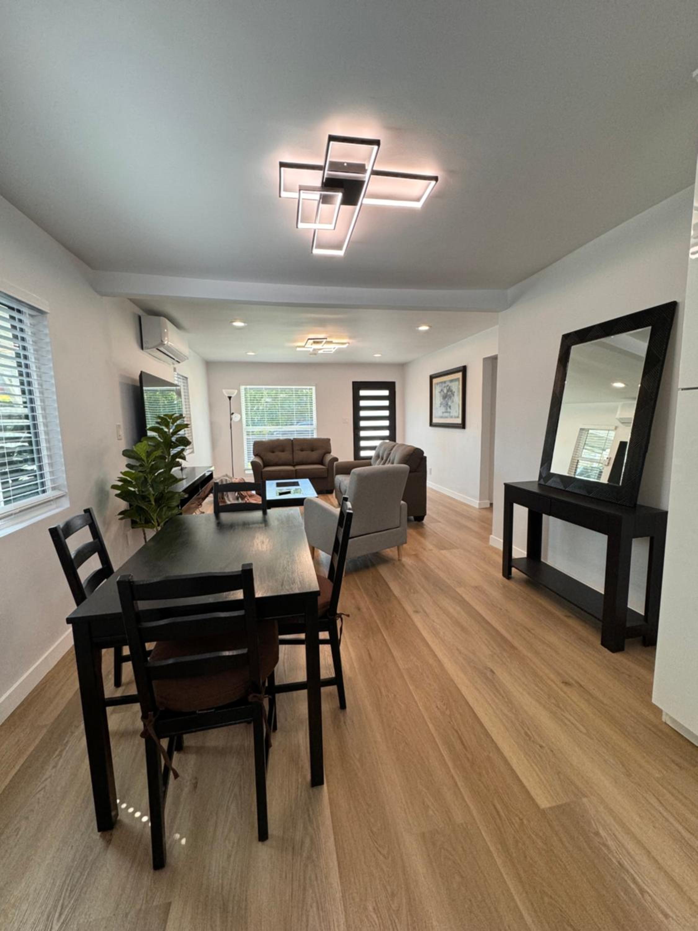 Modern 2BR Stylish & Cozy Unit