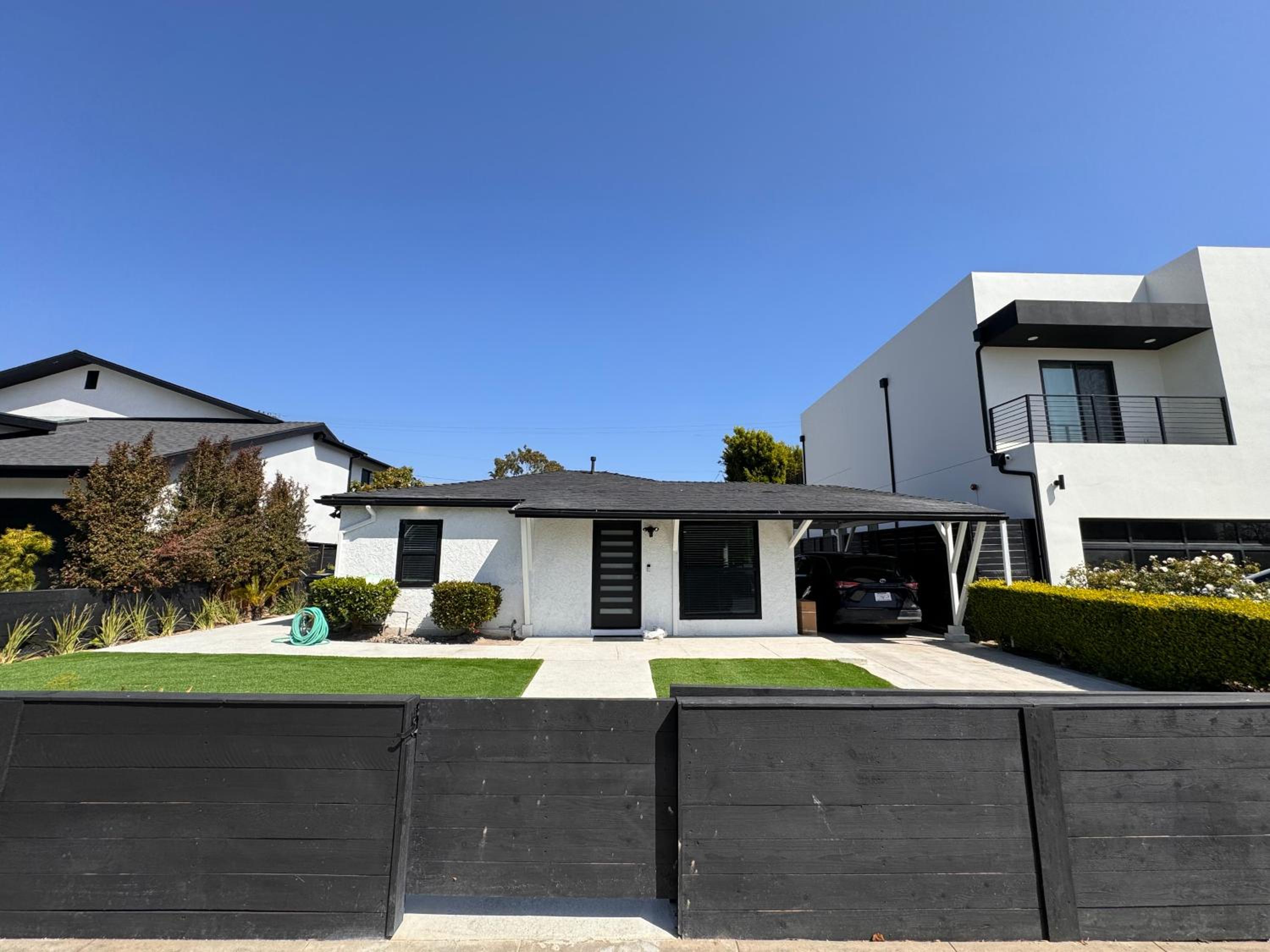 Modern 2BR Stylish & Cozy Unit