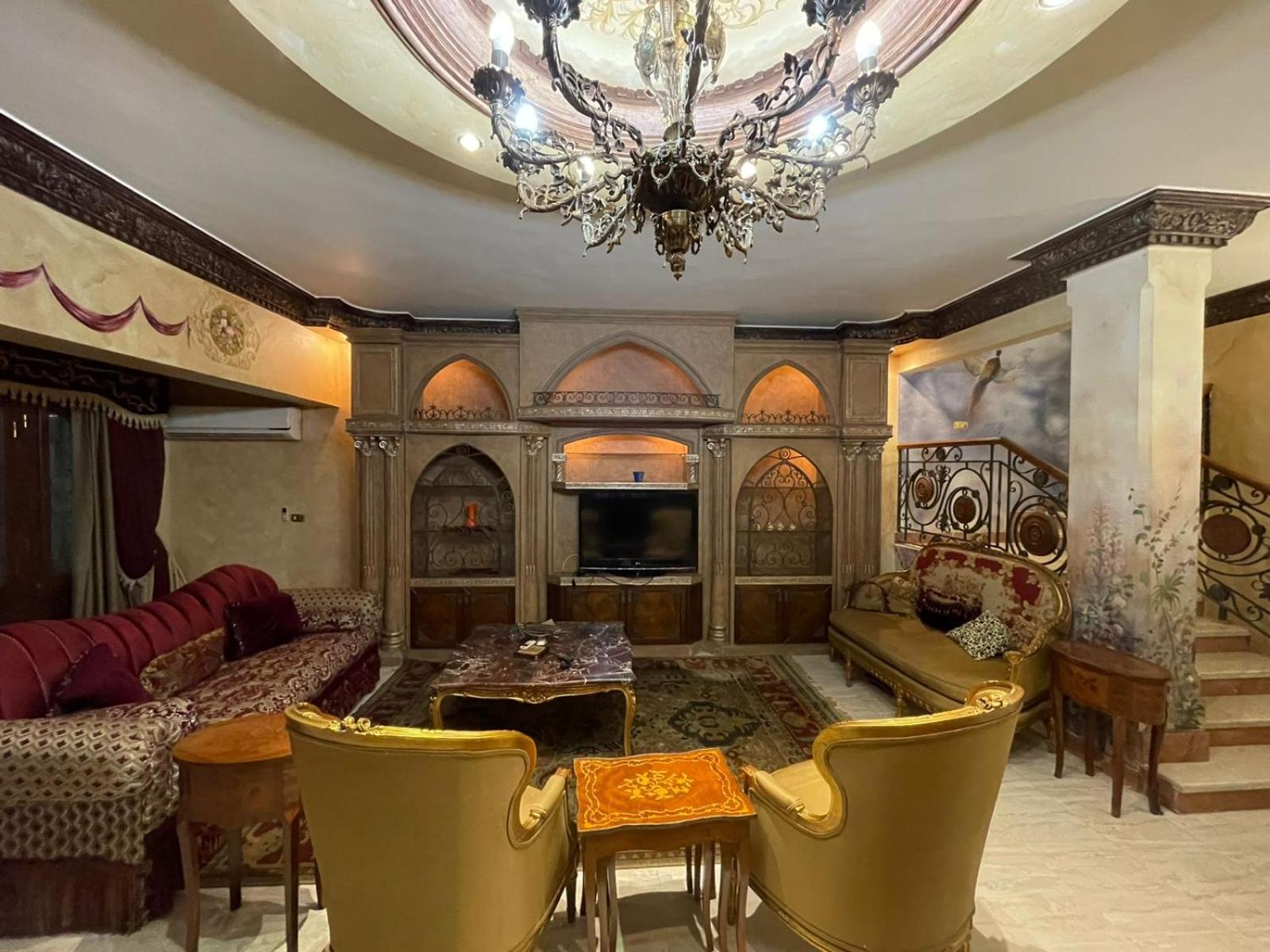 Luxurious Villa with Private Swimming Pool