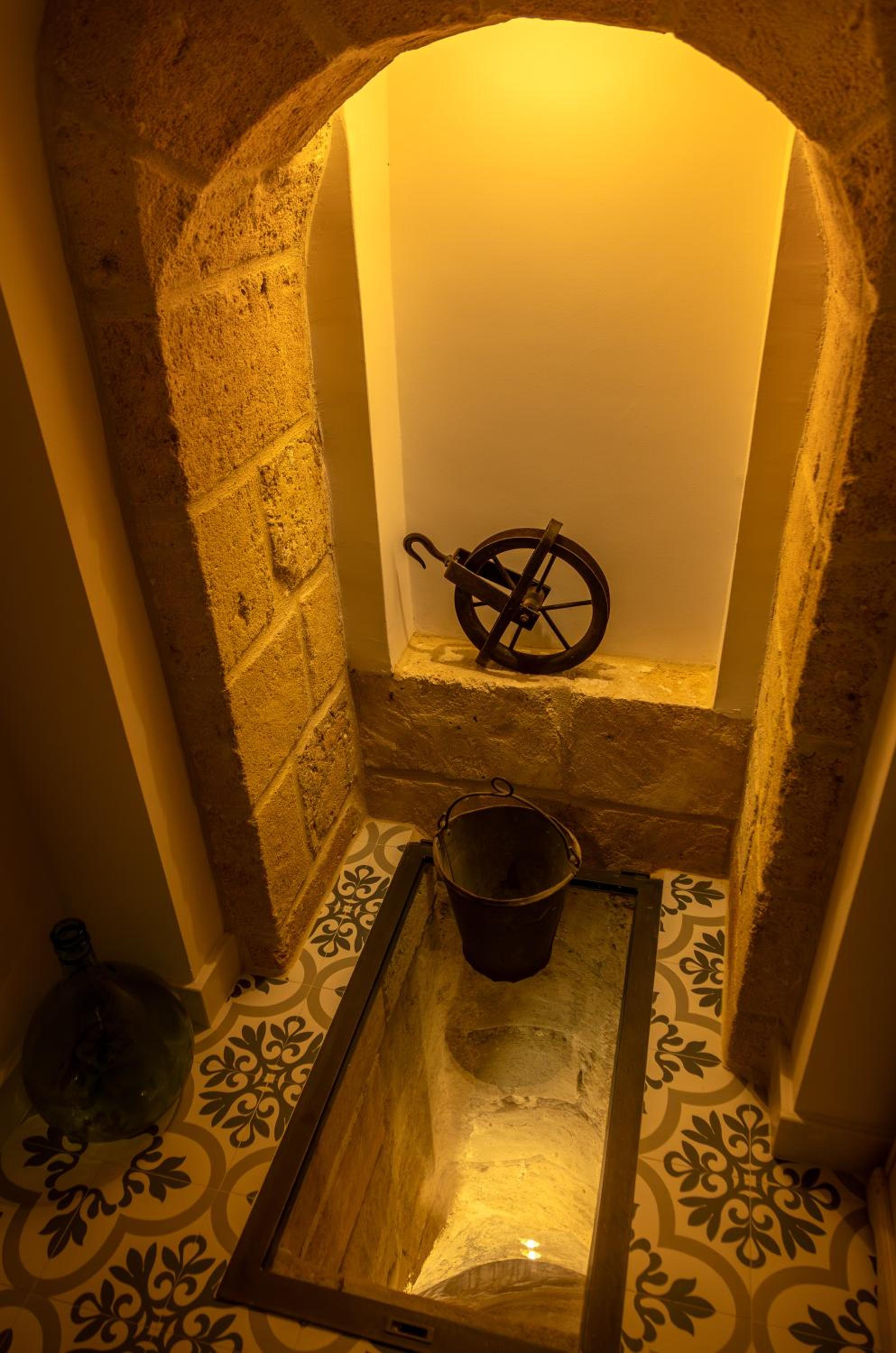 Photo 16