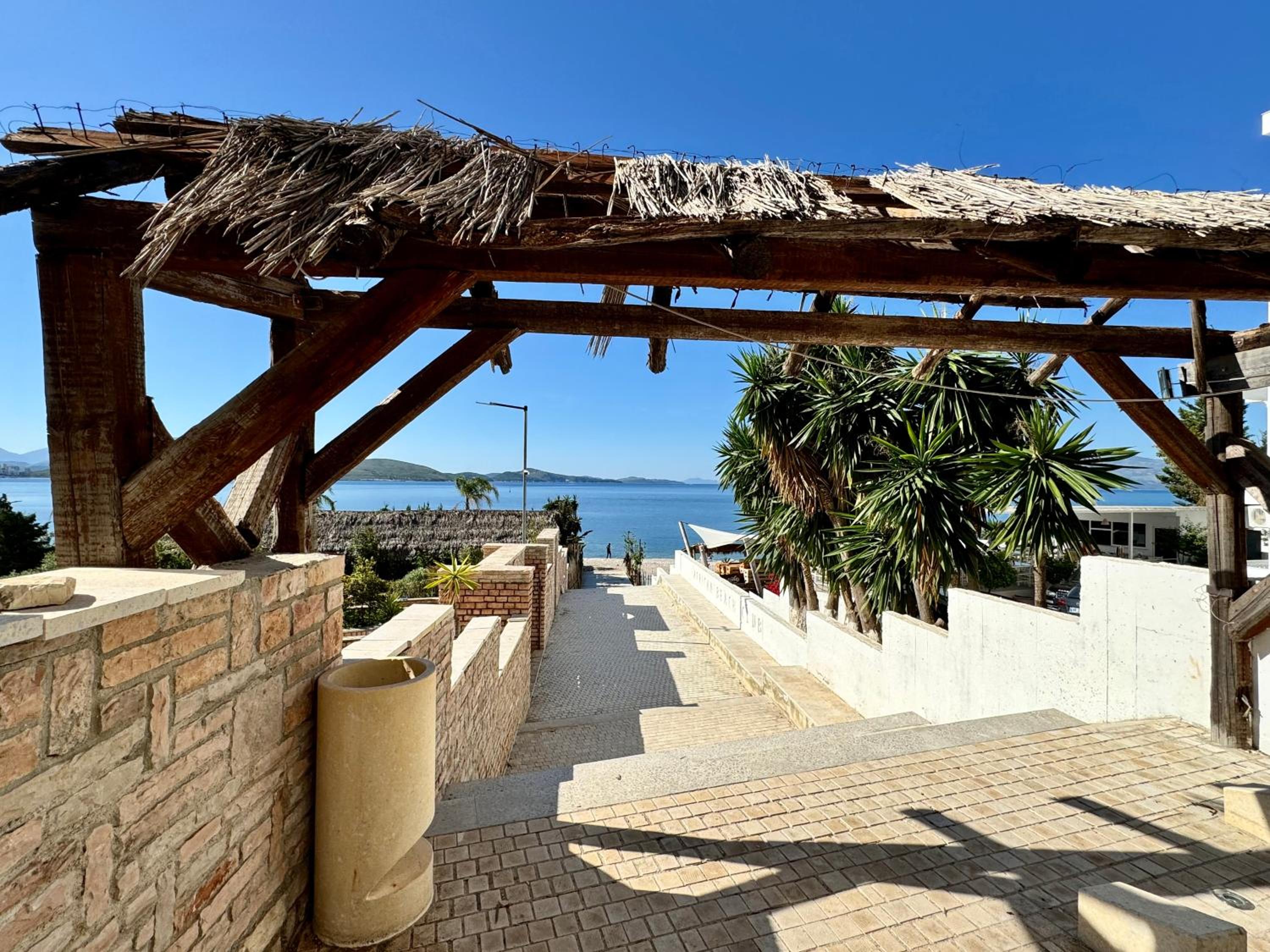Blue Deluxe Apartment Saranda