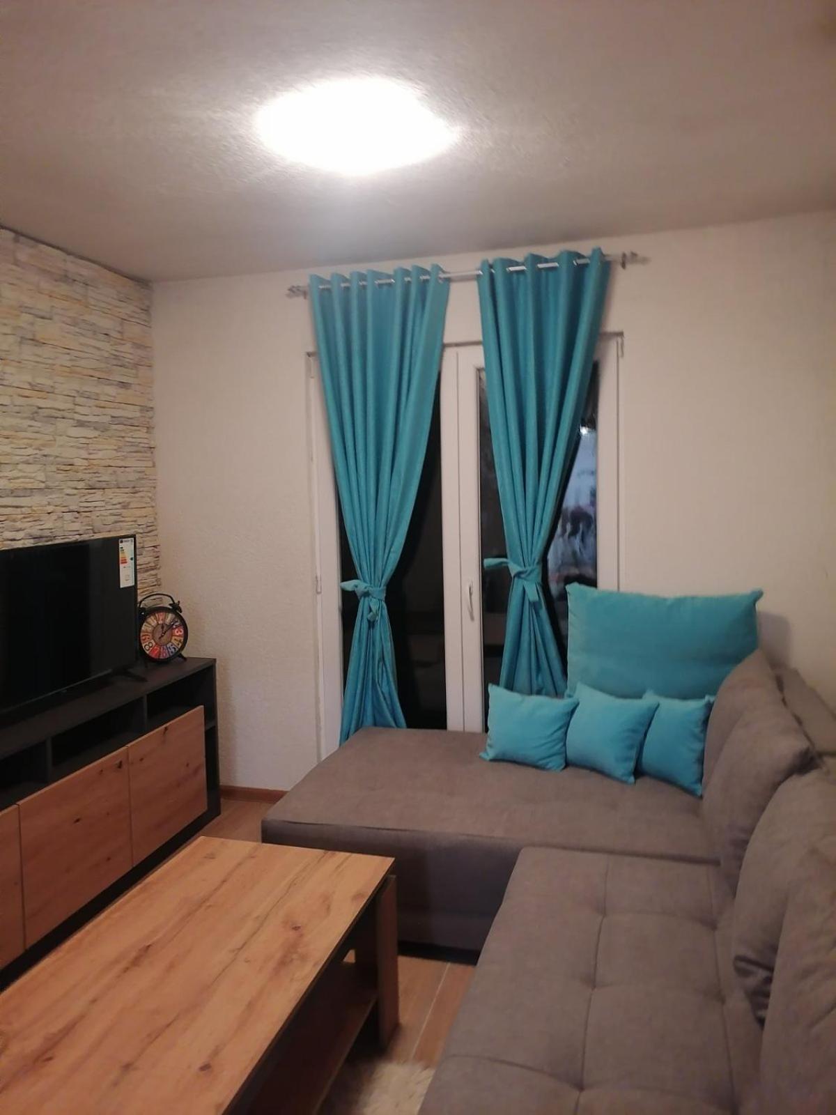 Apartmani Ponijeri