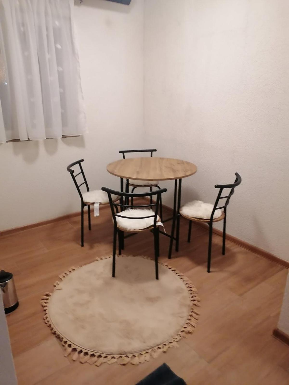 Apartmani Ponijeri