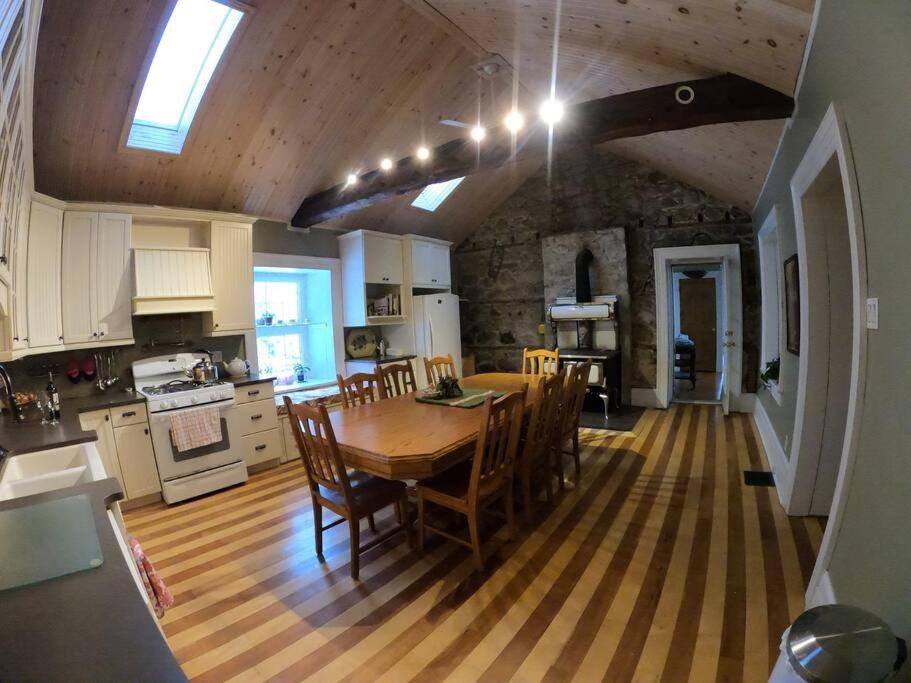 Stone Farm House Spa Retreat
