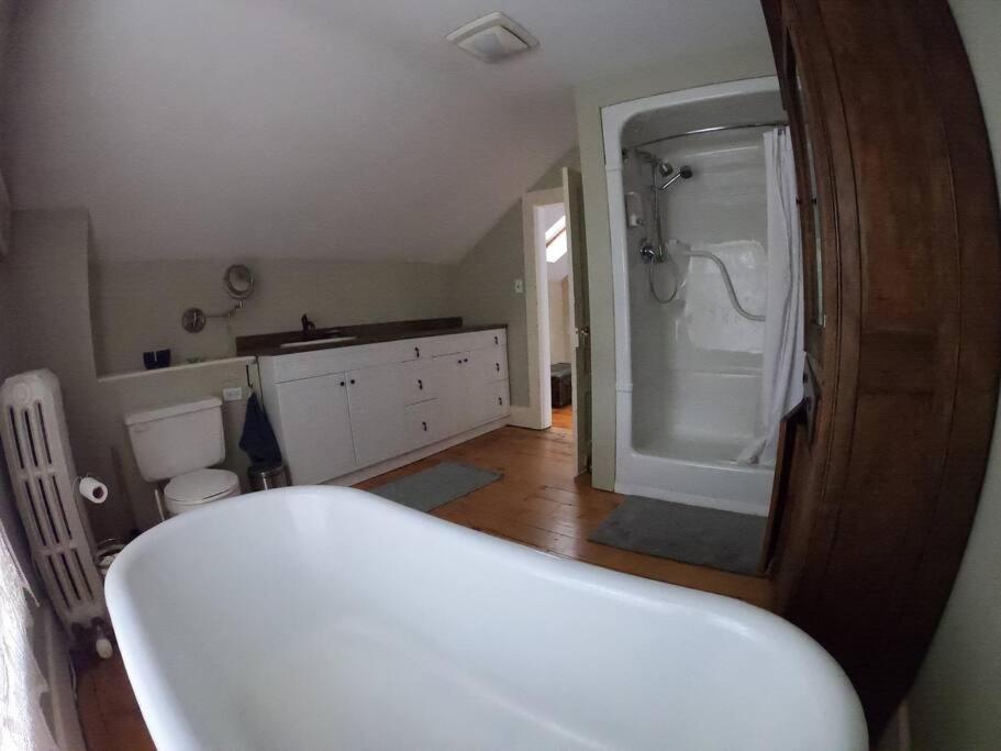 Stone Farm House Spa Retreat