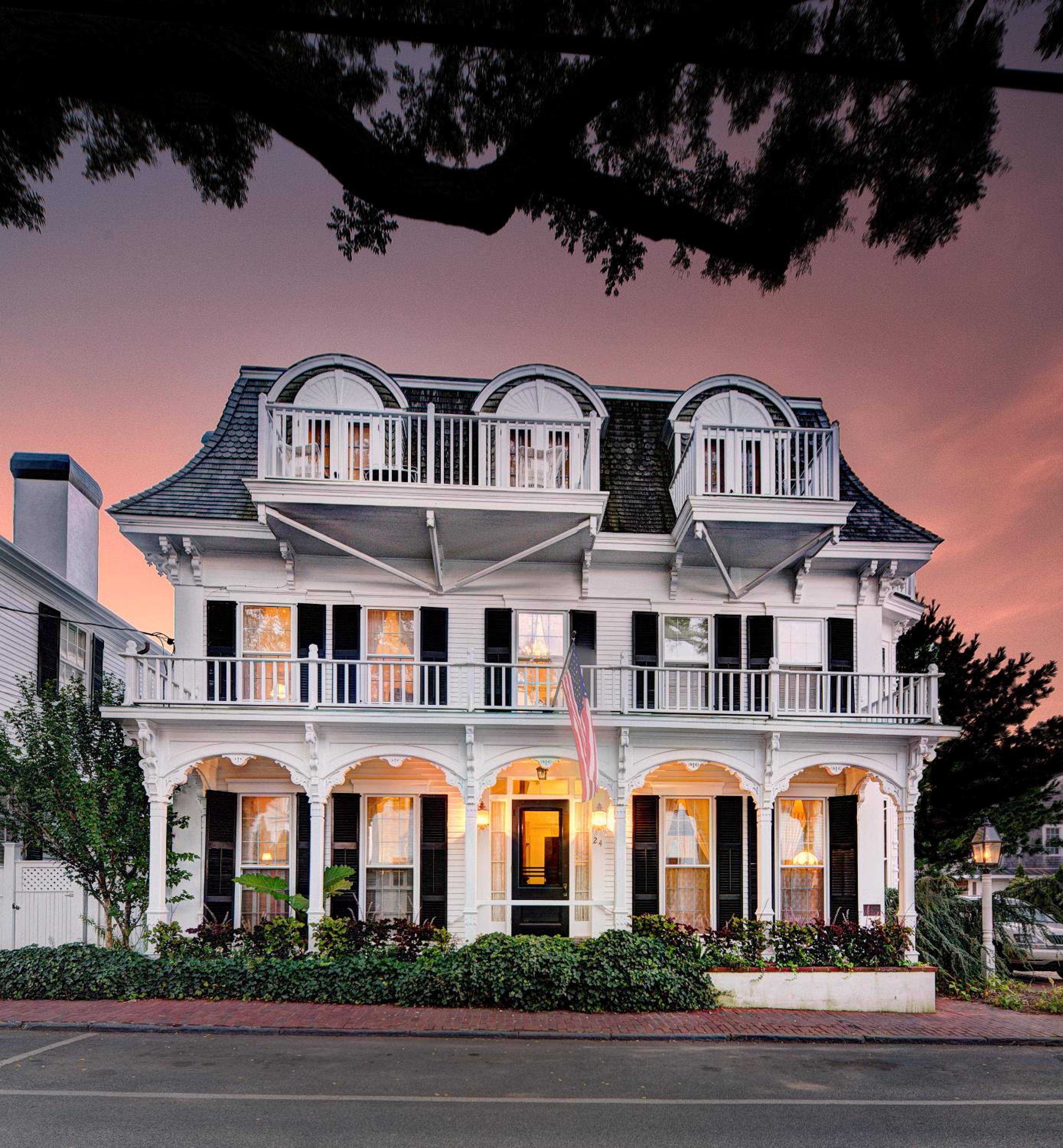 The Christopher, The Edgartown Collection