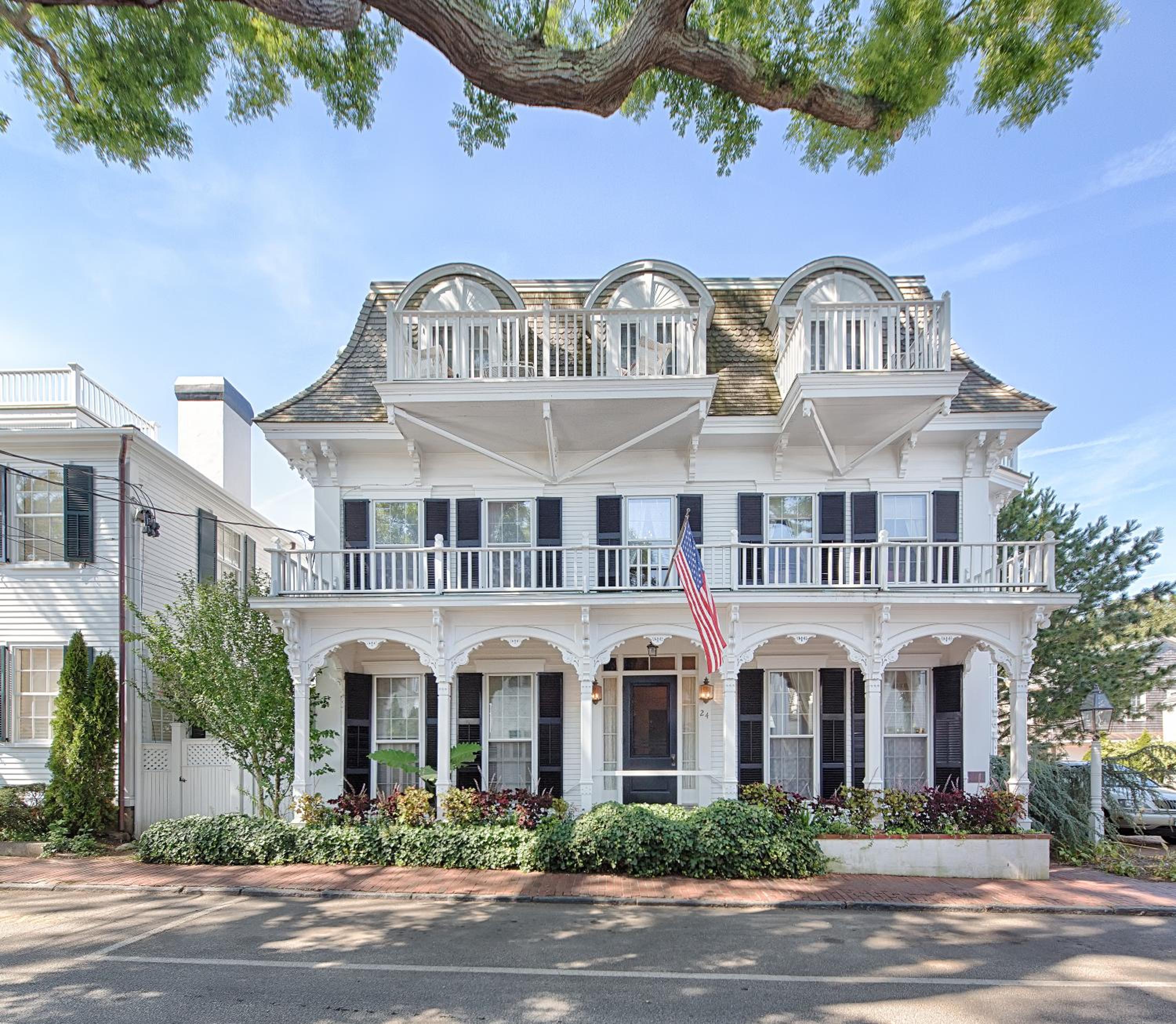 The Christopher, The Edgartown Collection