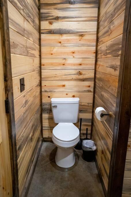 The Big Tex Luxury Cabin is EPIC view 3