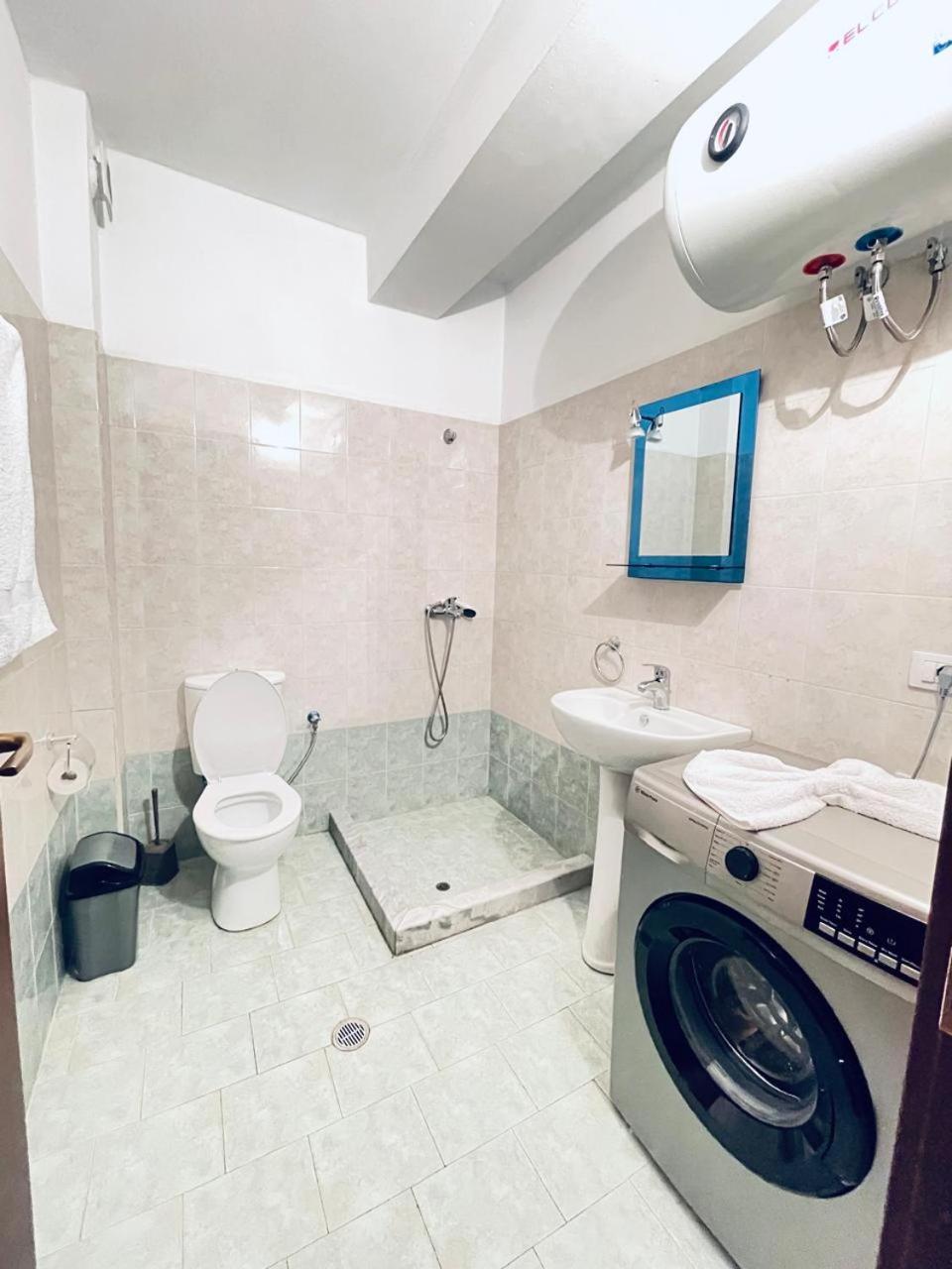 Giannis Apartments