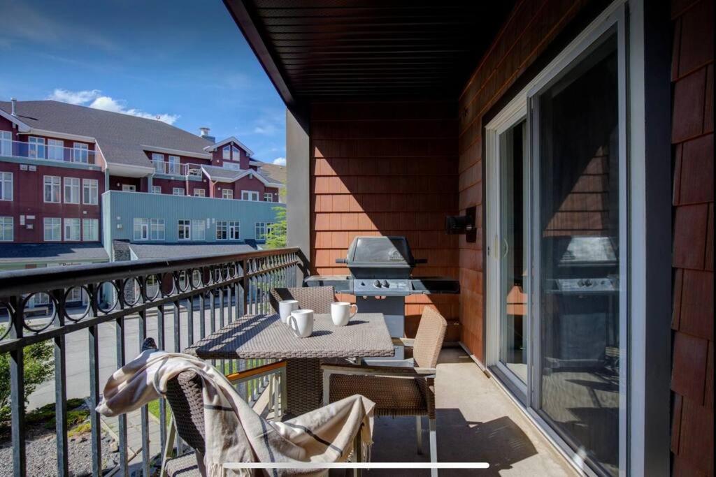Cozy One Bedroom Condo with Indoor Pool and HotTub