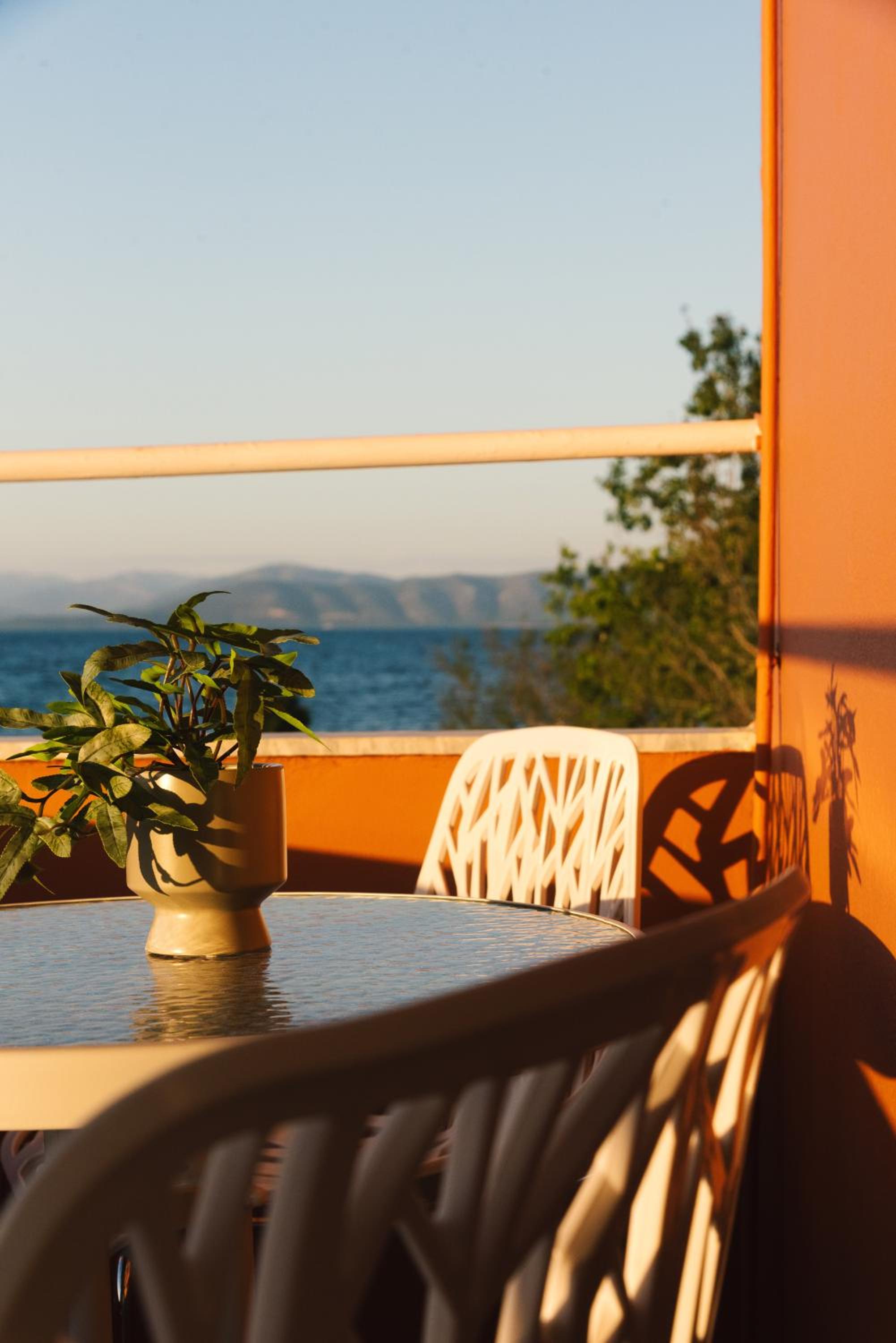 Melador beachfront studios